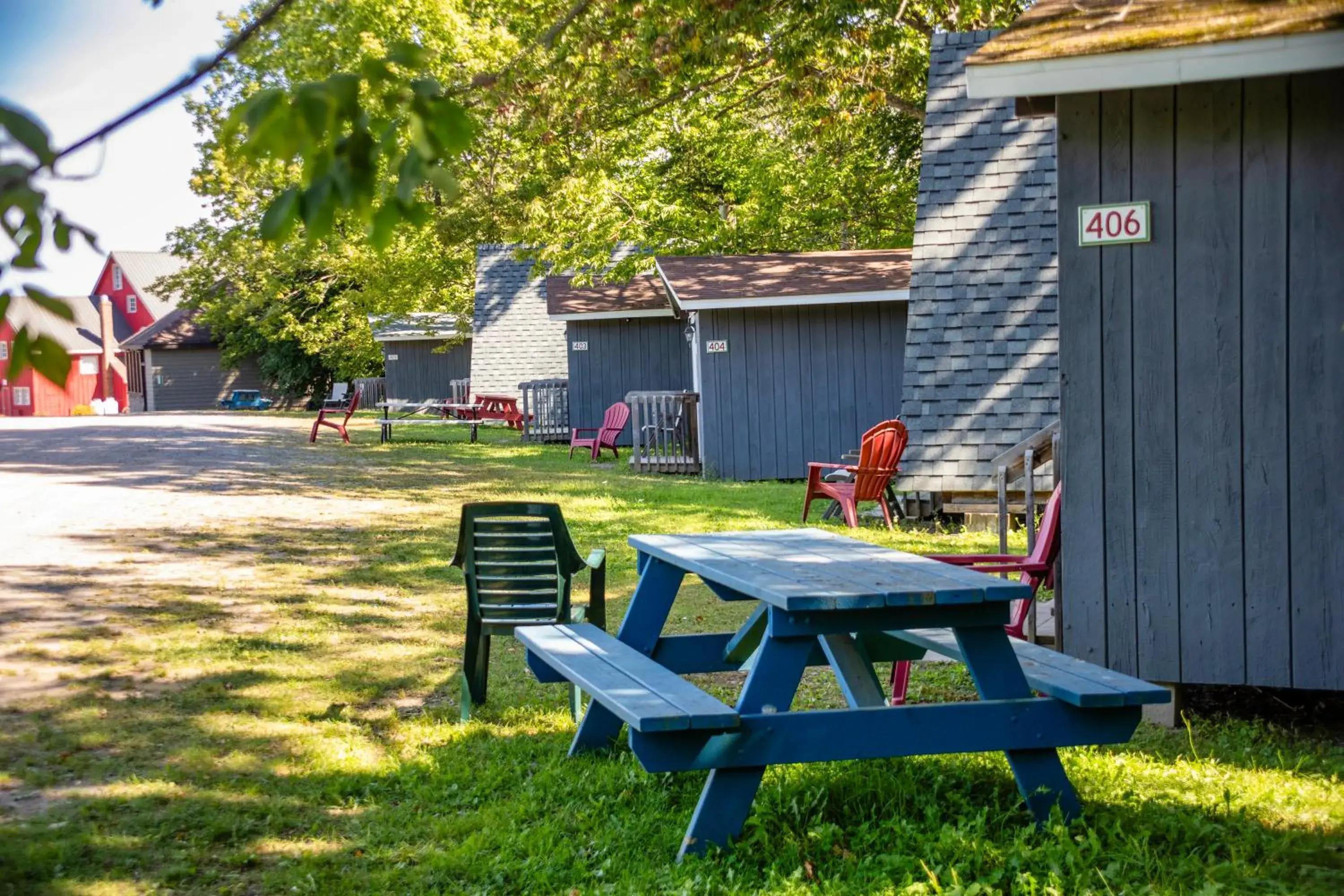 Property building in Old Orchard Inn Property building in Old Orchard Inn