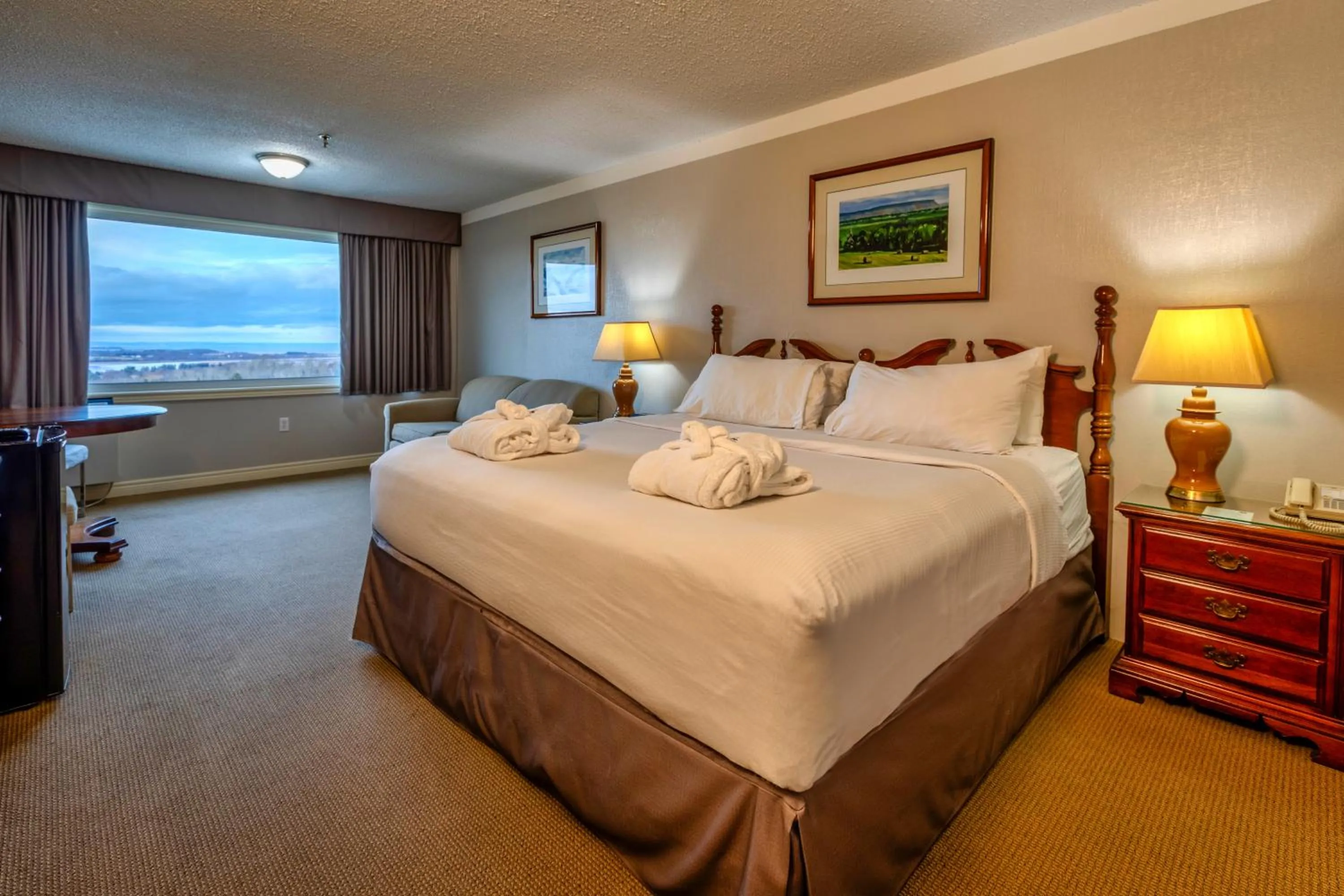 Bedroom, Bed in Old Orchard Inn