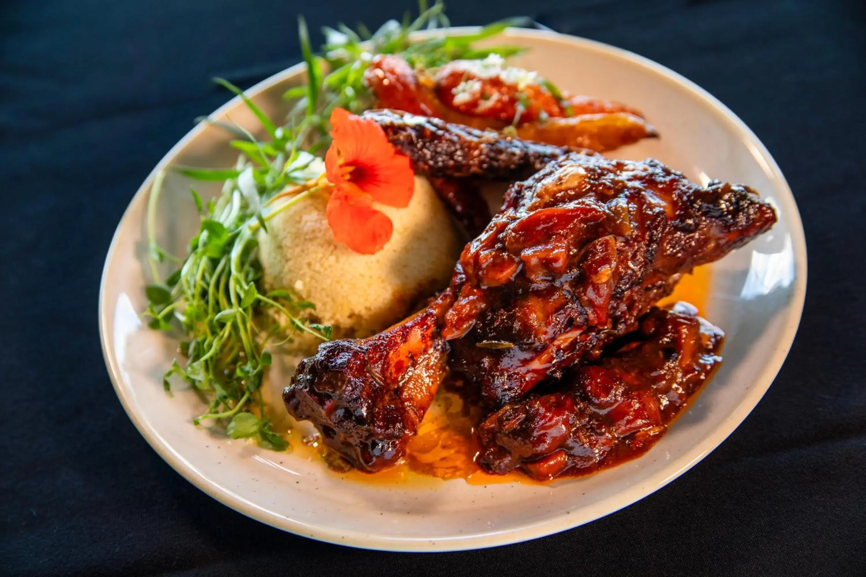 Food and drinks in Old Orchard Inn Food and drinks in Old Orchard Inn