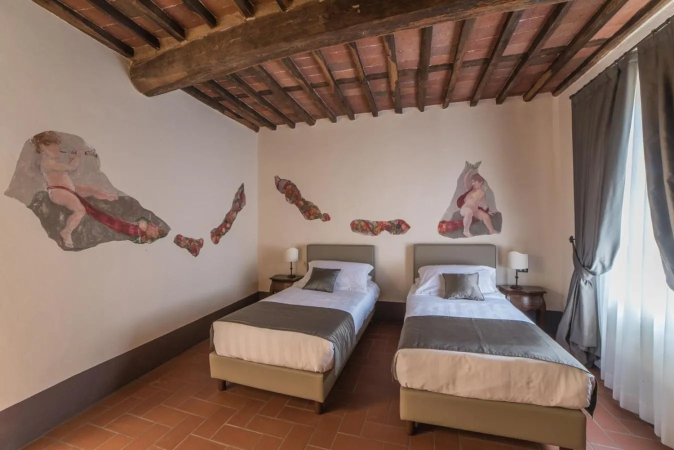 Bed in Relais Corte Rodeschi