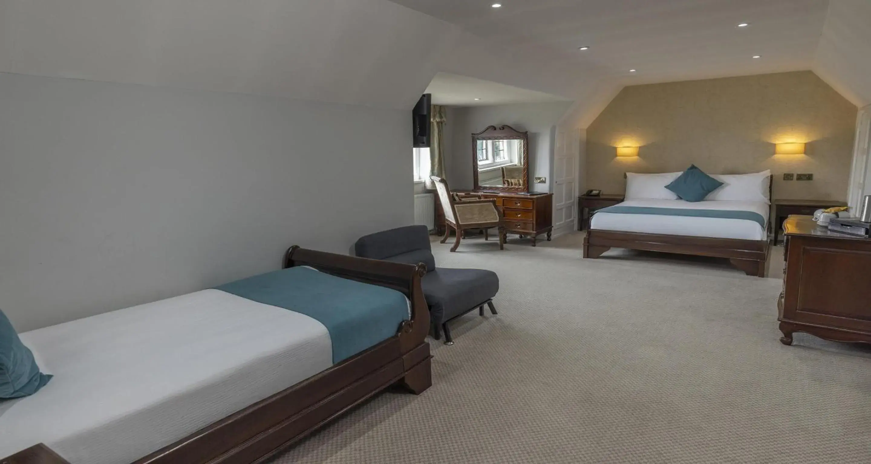 Bedroom, Bed in Castle Bromwich Hall Hotel, BW Signature Collection by Best Western Bedroom, Bed in Castle Bromwich Hall Hotel, BW Signature Collection by Best Western