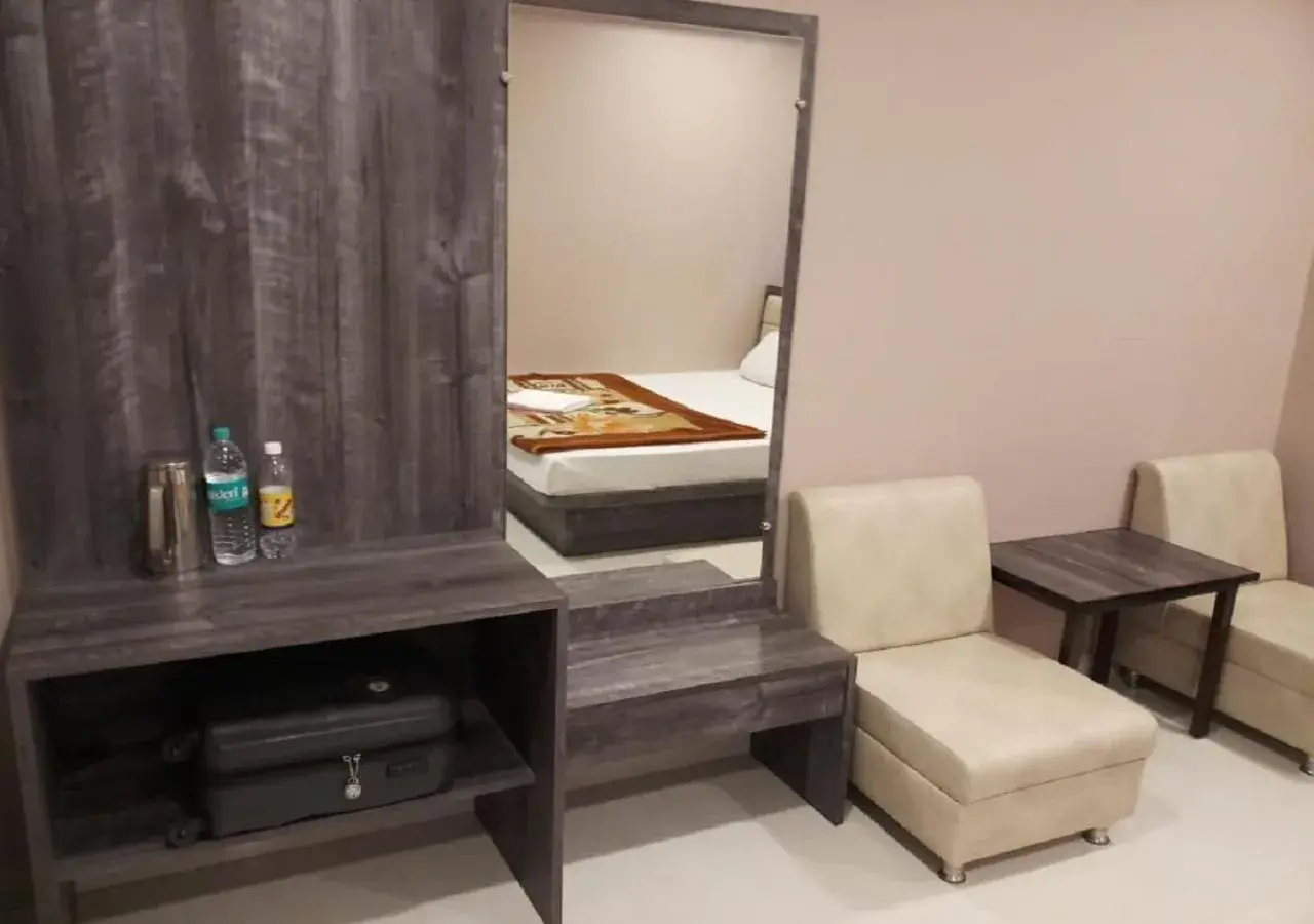 Deluxe Double or Twin Room in Hotel Raj Palace Deluxe Double or Twin Room in Hotel Raj Palace