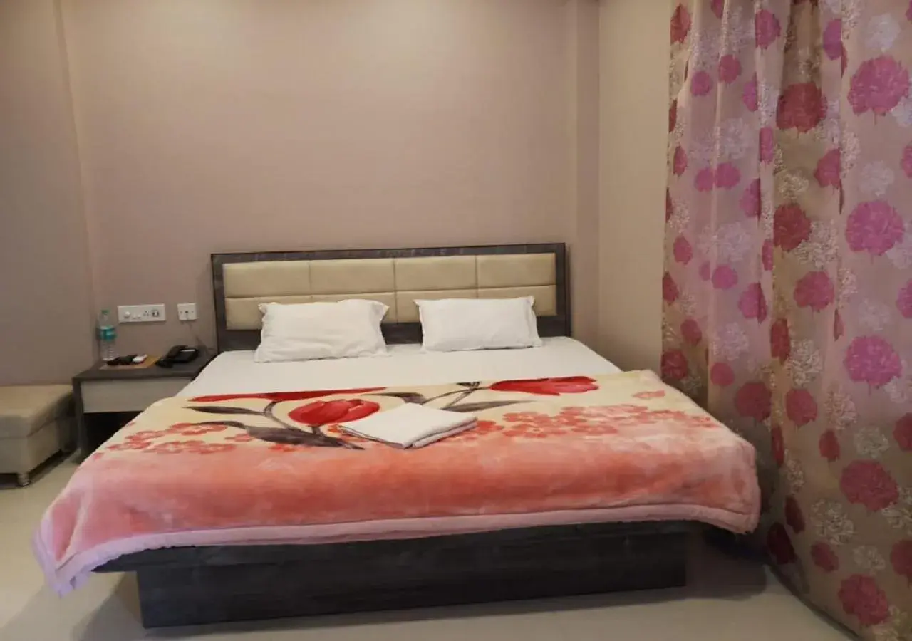 Bed in Hotel Raj Palace Bed in Hotel Raj Palace