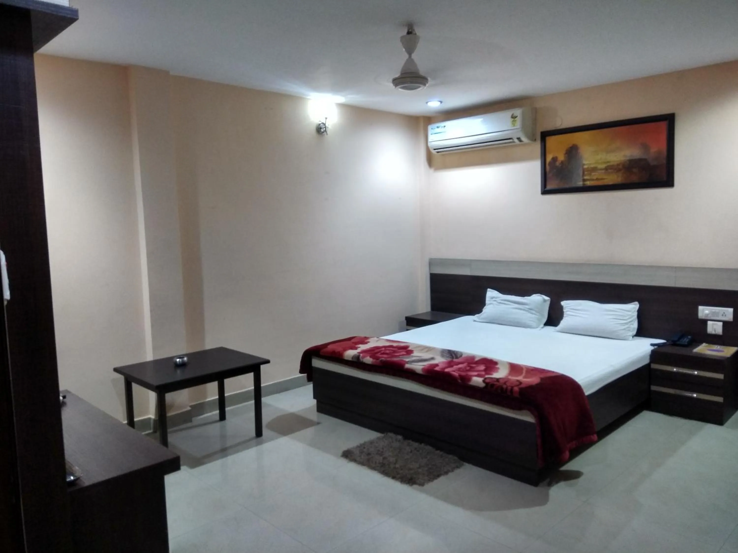 Bed in Hotel Raj Palace