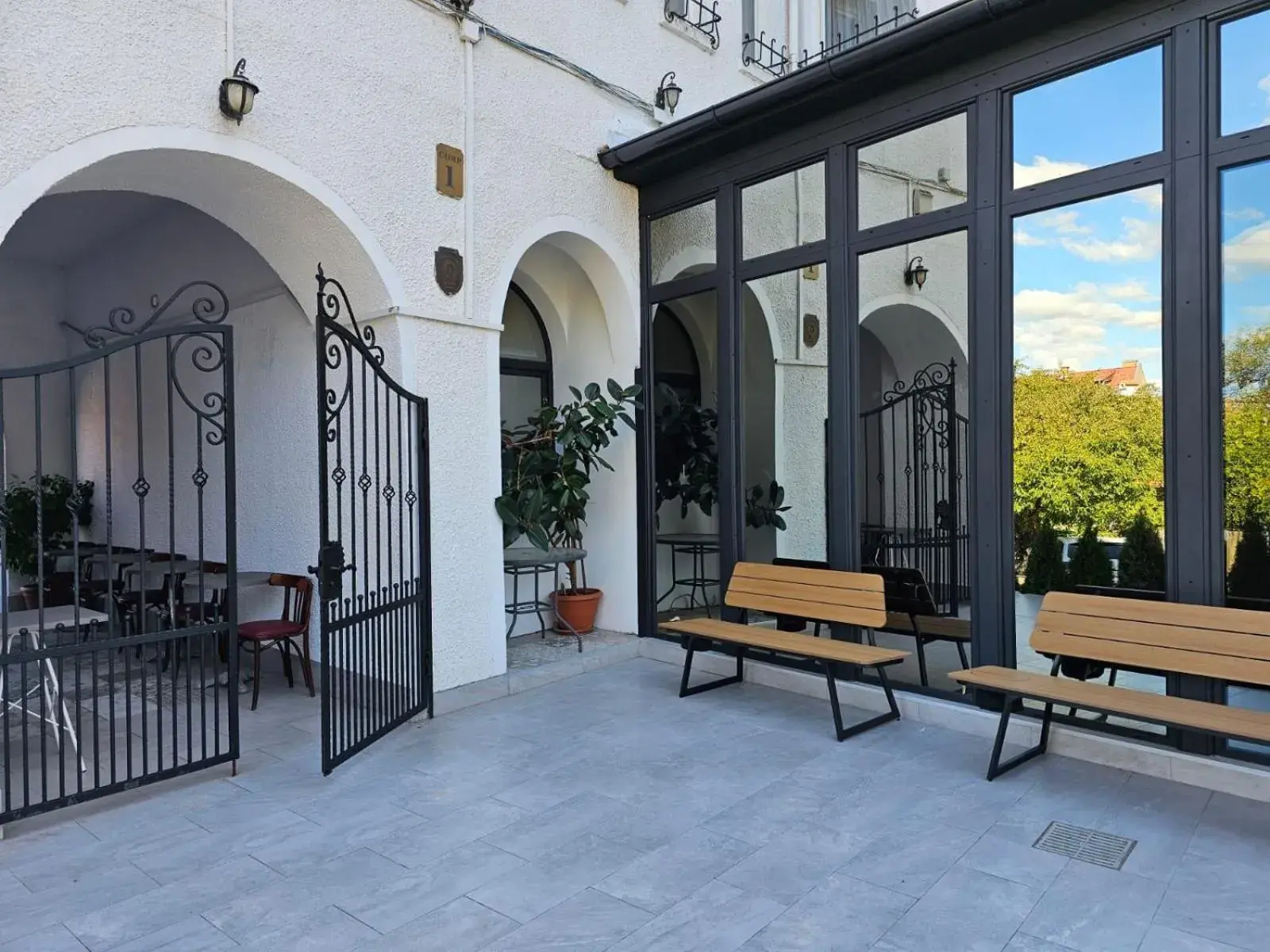 Property building in Hotel Apollonia Property building in Hotel Apollonia