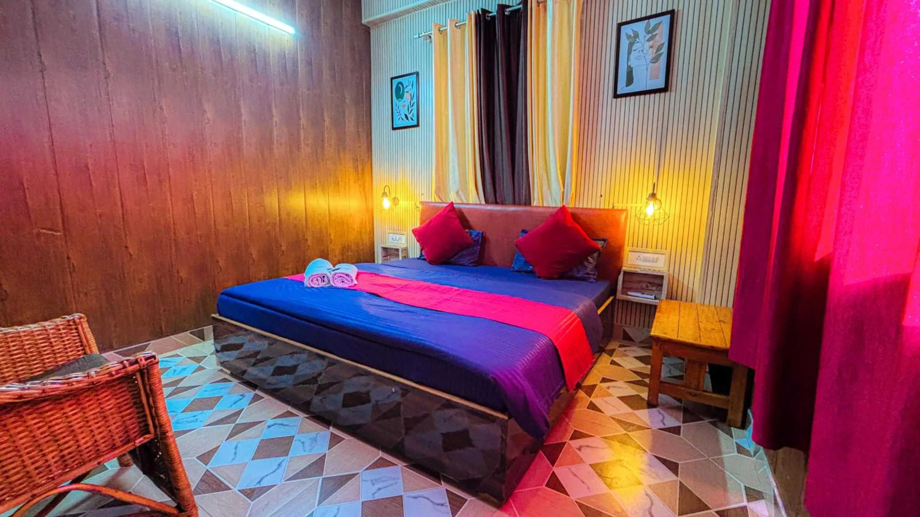 Bed in Skyard Hostel Rishikesh Laxman Jhula