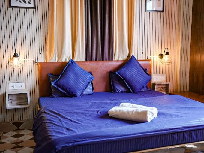 Bed in Skyard Hostel Rishikesh Laxman Jhula