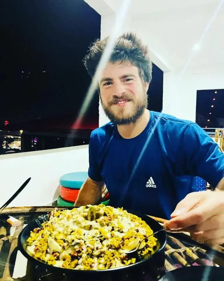 Food and drinks in Skyard Hostel Rishikesh Laxman Jhula Food and drinks in Skyard Hostel Rishikesh Laxman Jhula