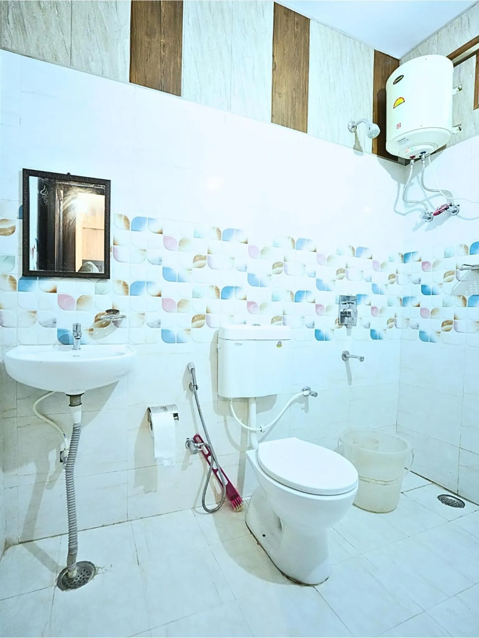 Skyard Hostel Rishikesh Laxman Jhula