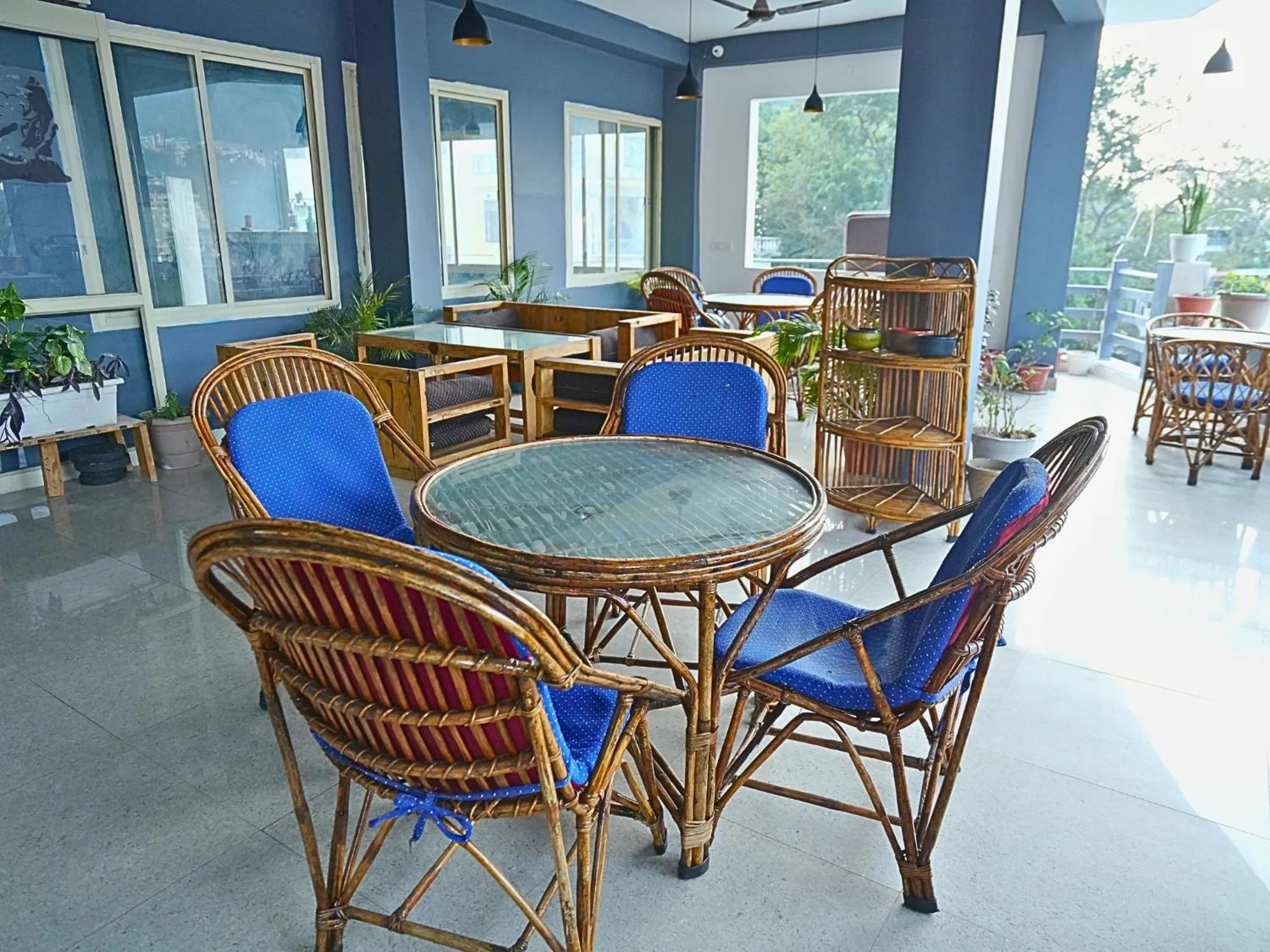 Restaurant/places to eat in Skyard Hostel Rishikesh Laxman Jhula