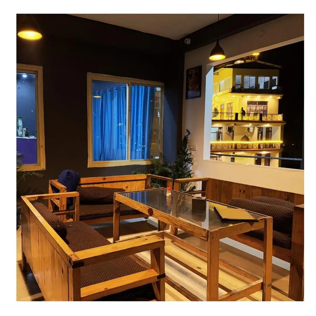 Living room in Skyard Hostel Rishikesh Laxman Jhula