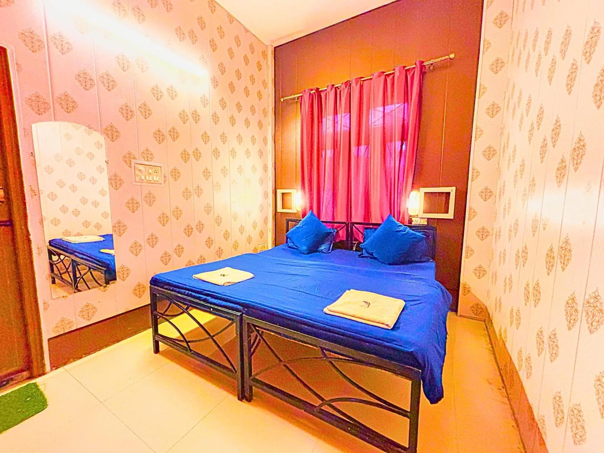 Bed in Skyard Hostel Rishikesh Laxman Jhula