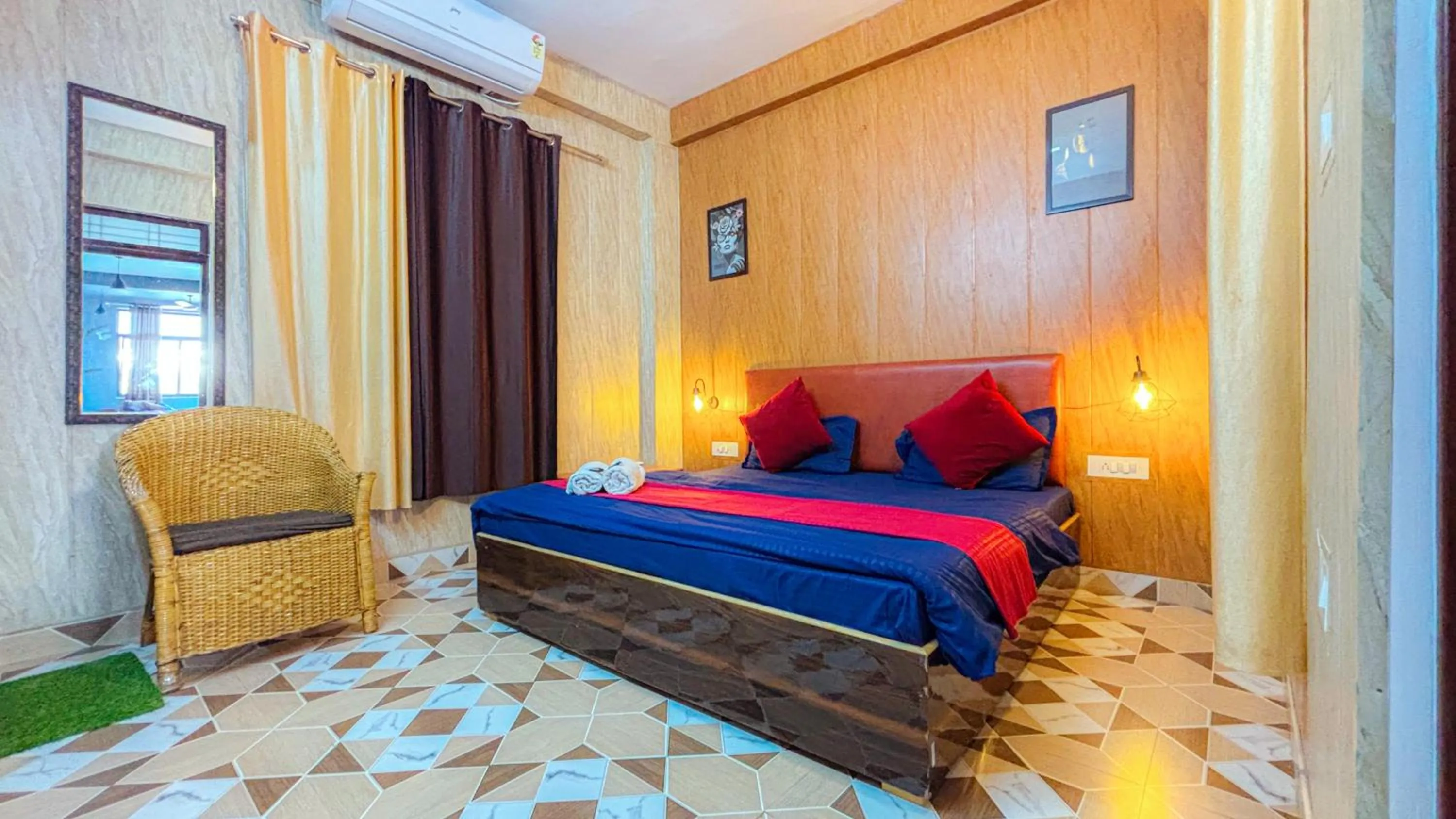 Bed in Skyard Hostel Rishikesh Laxman Jhula