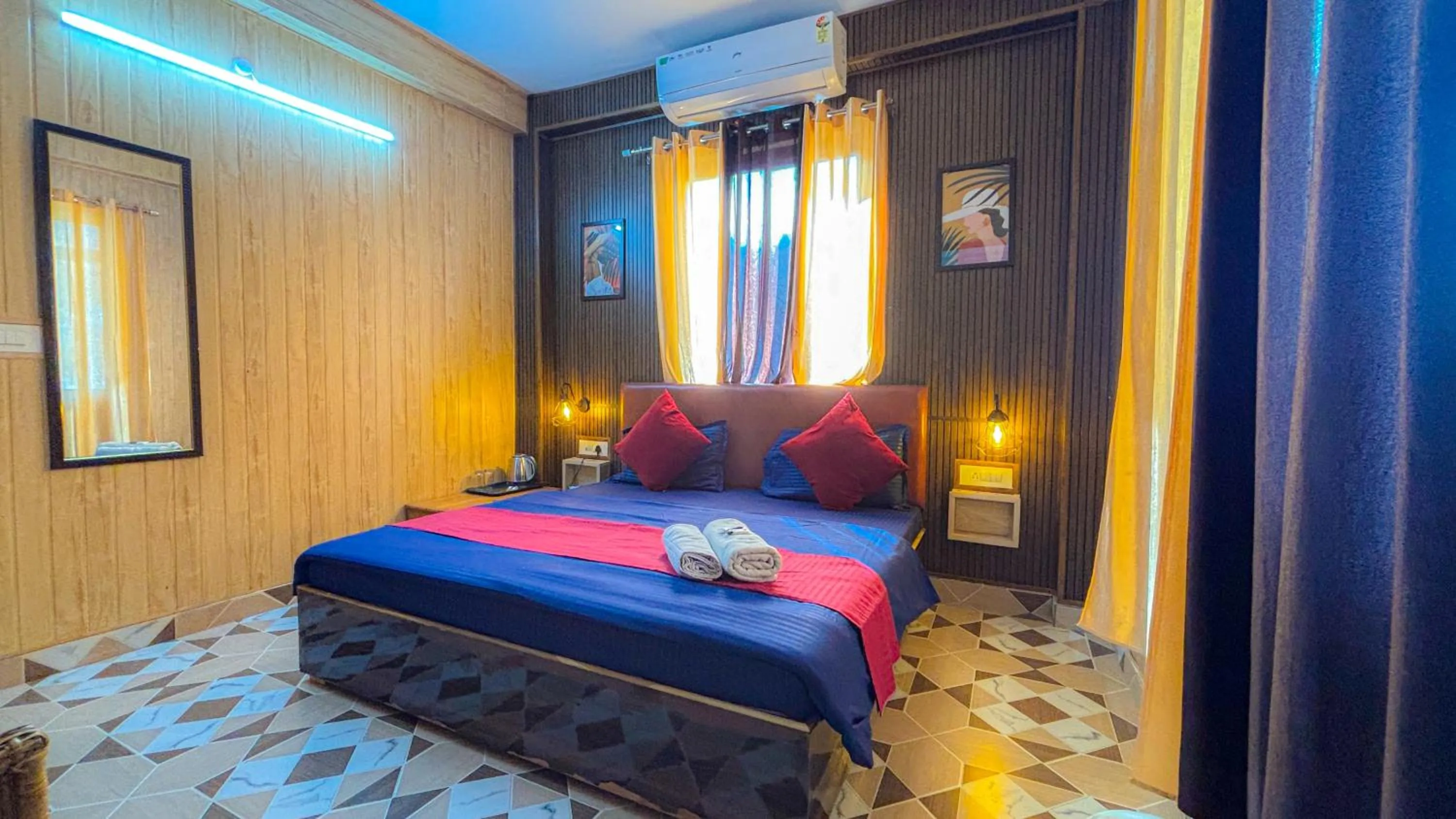 Bed in Skyard Hostel Rishikesh Laxman Jhula