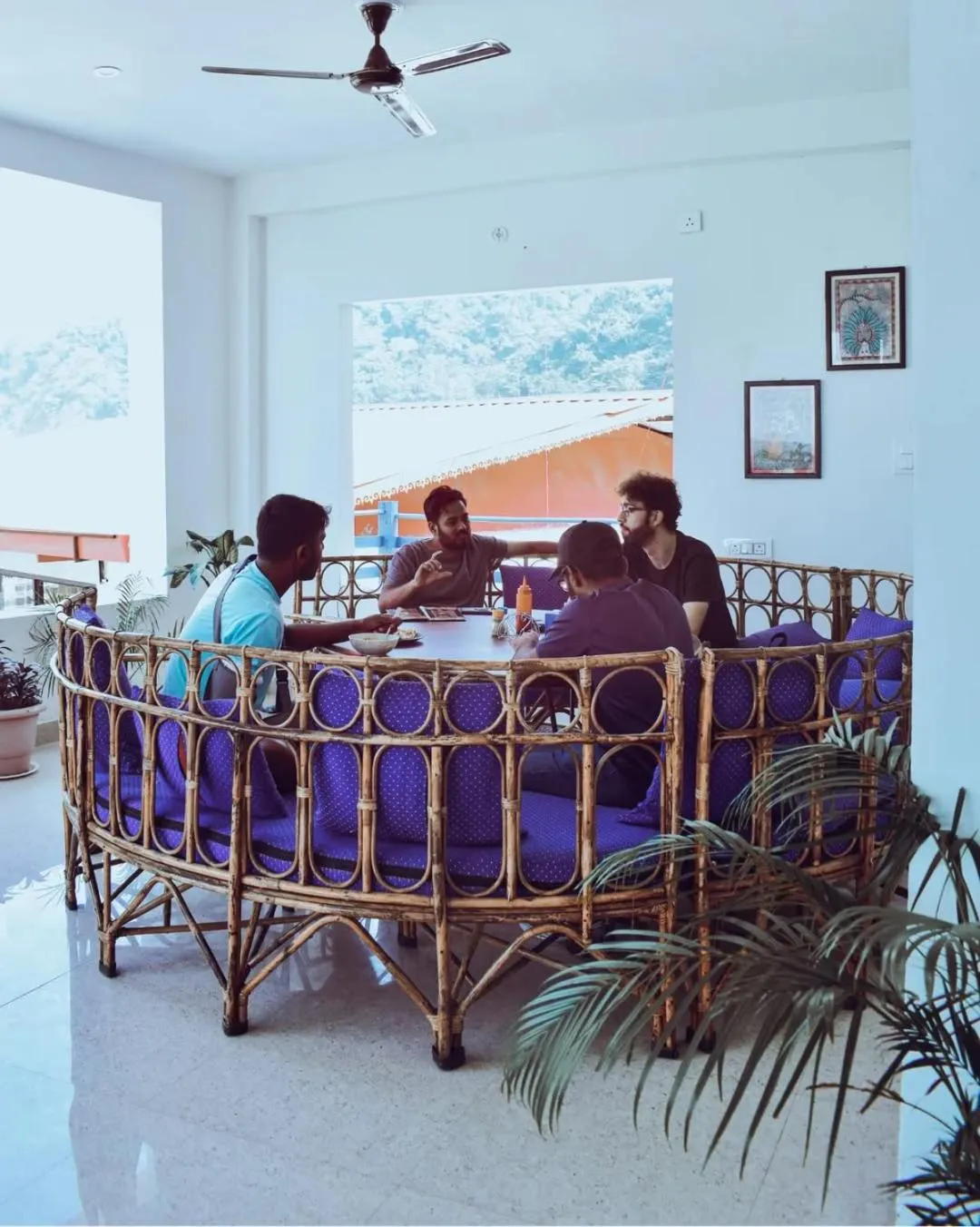 Restaurant/places to eat in Skyard Hostel Rishikesh Laxman Jhula