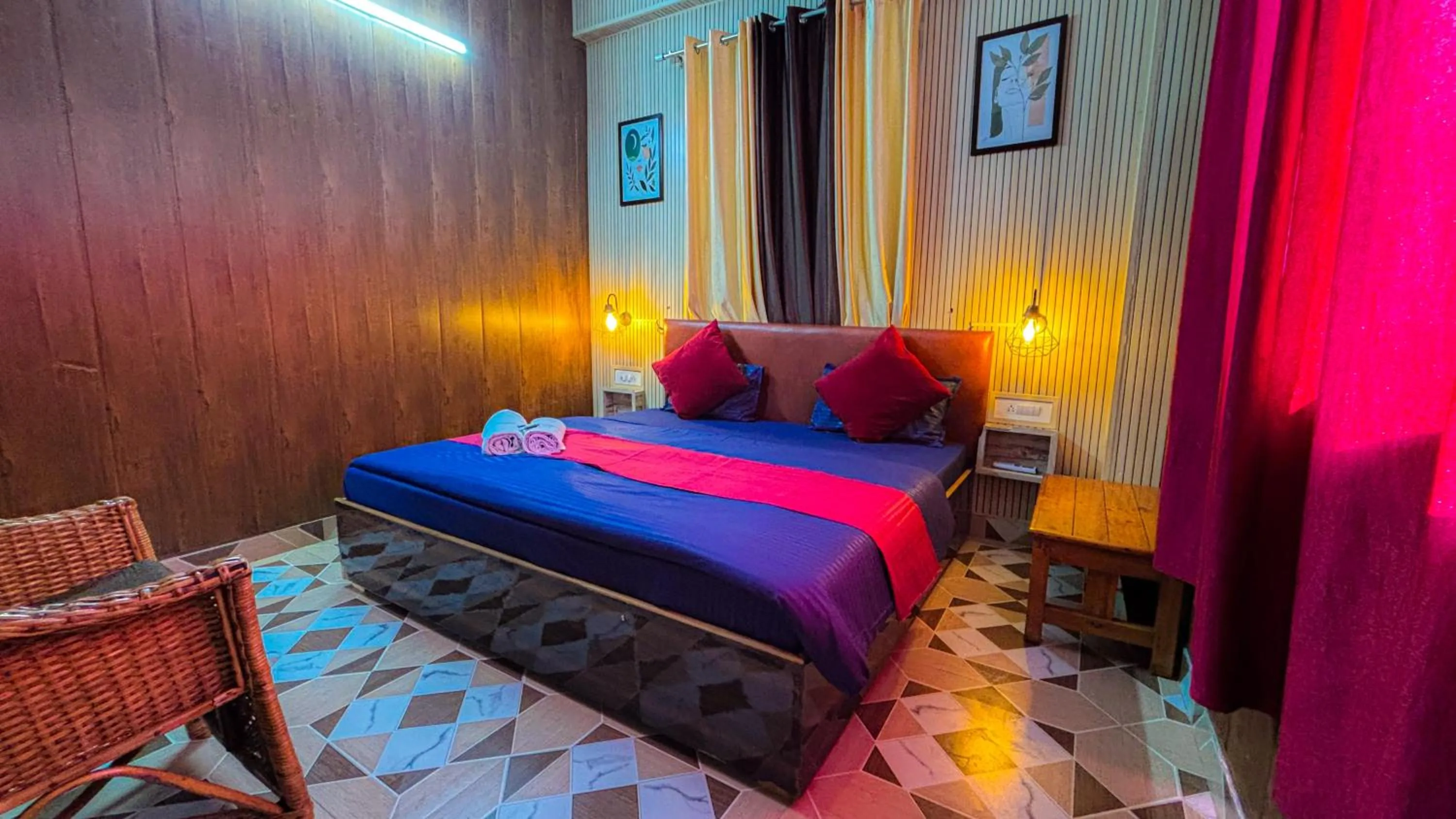 Bed in Skyard Hostel Rishikesh Laxman Jhula