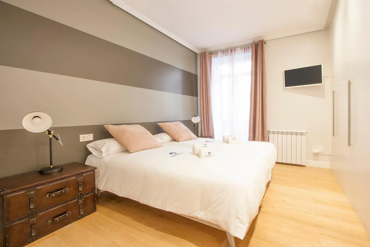 Bed in Gerezi - Basque Stay