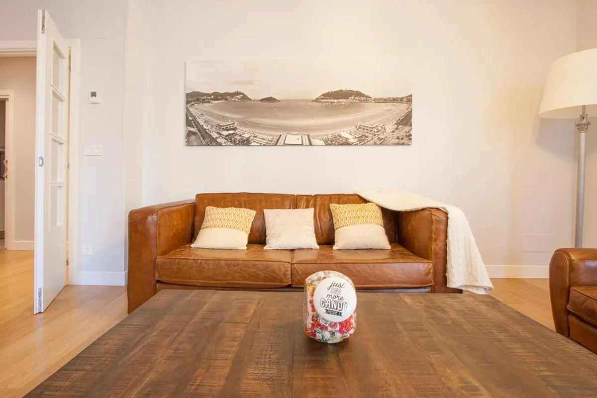 Living room in Gerezi - Basque Stay