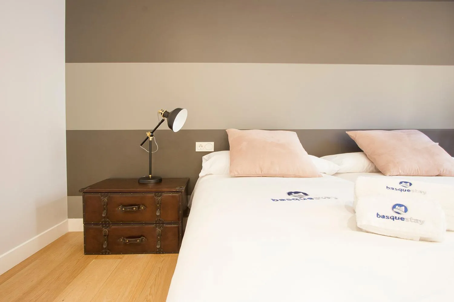 Bed in Gerezi - Basque Stay