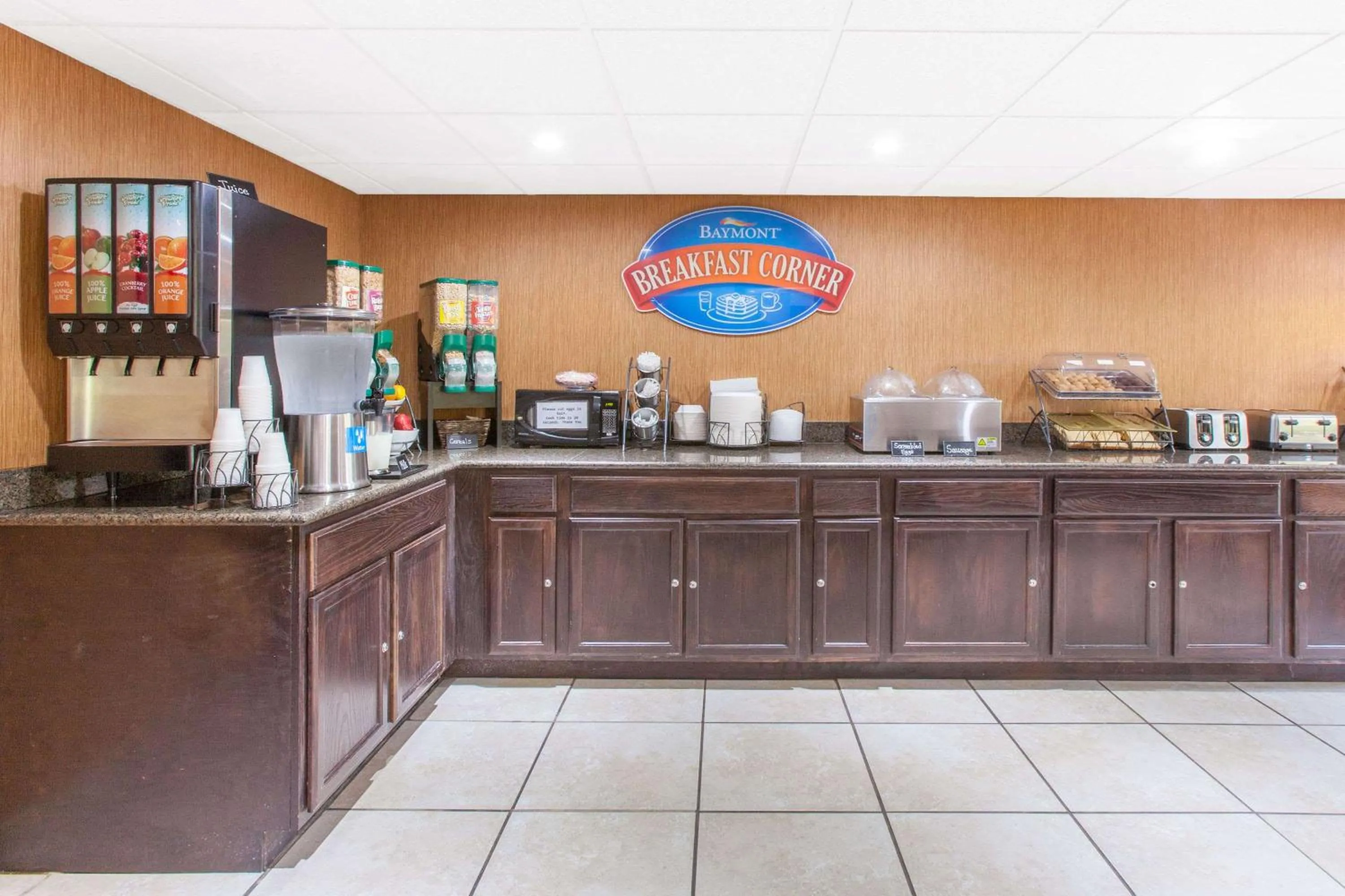 Restaurant/places to eat in Baymont by Wyndham Branson - On the Strip