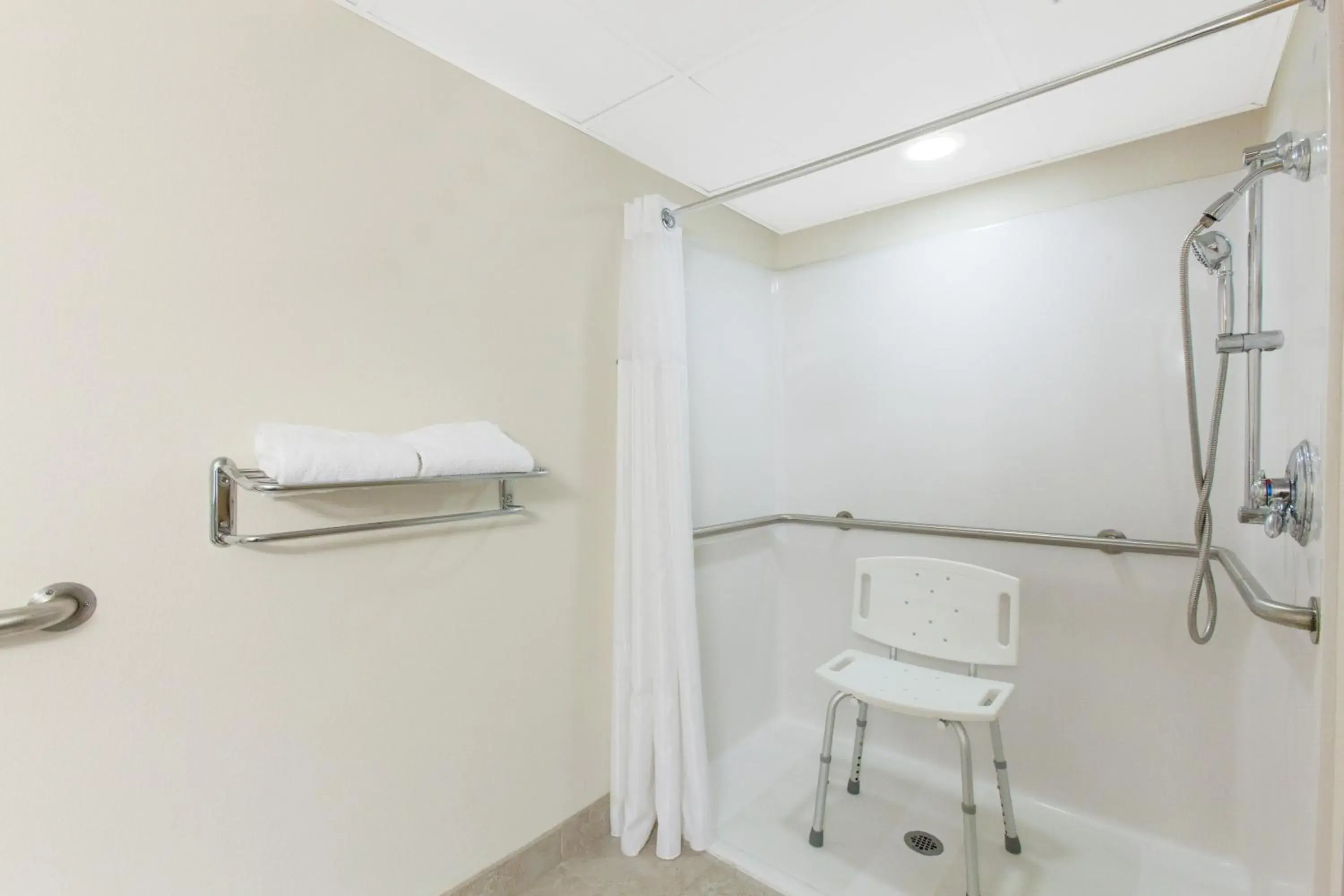 Bathroom in Baymont by Wyndham Branson - On the Strip Bathroom in Baymont by Wyndham Branson - On the Strip