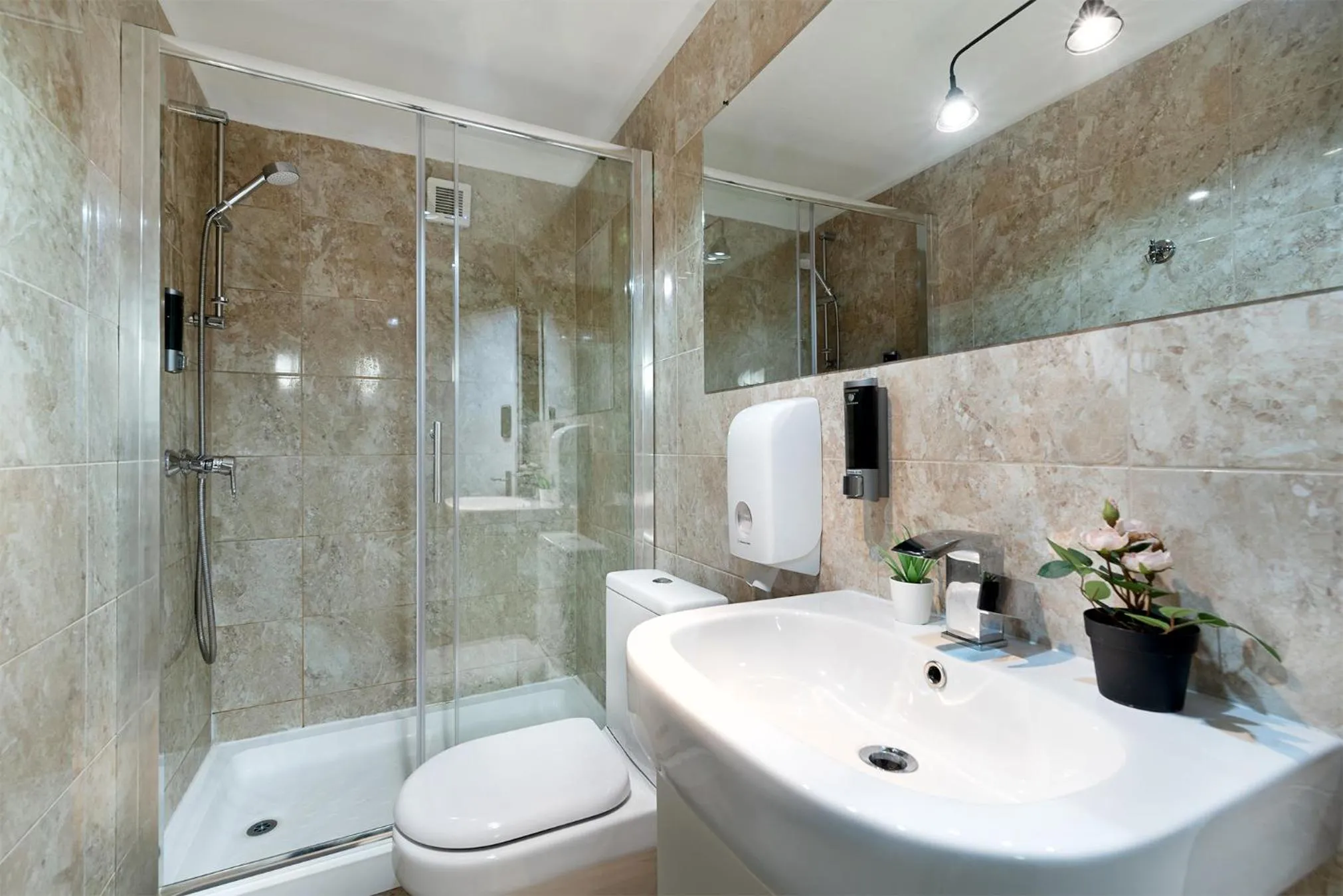 Shower in HSA - Shoreditch