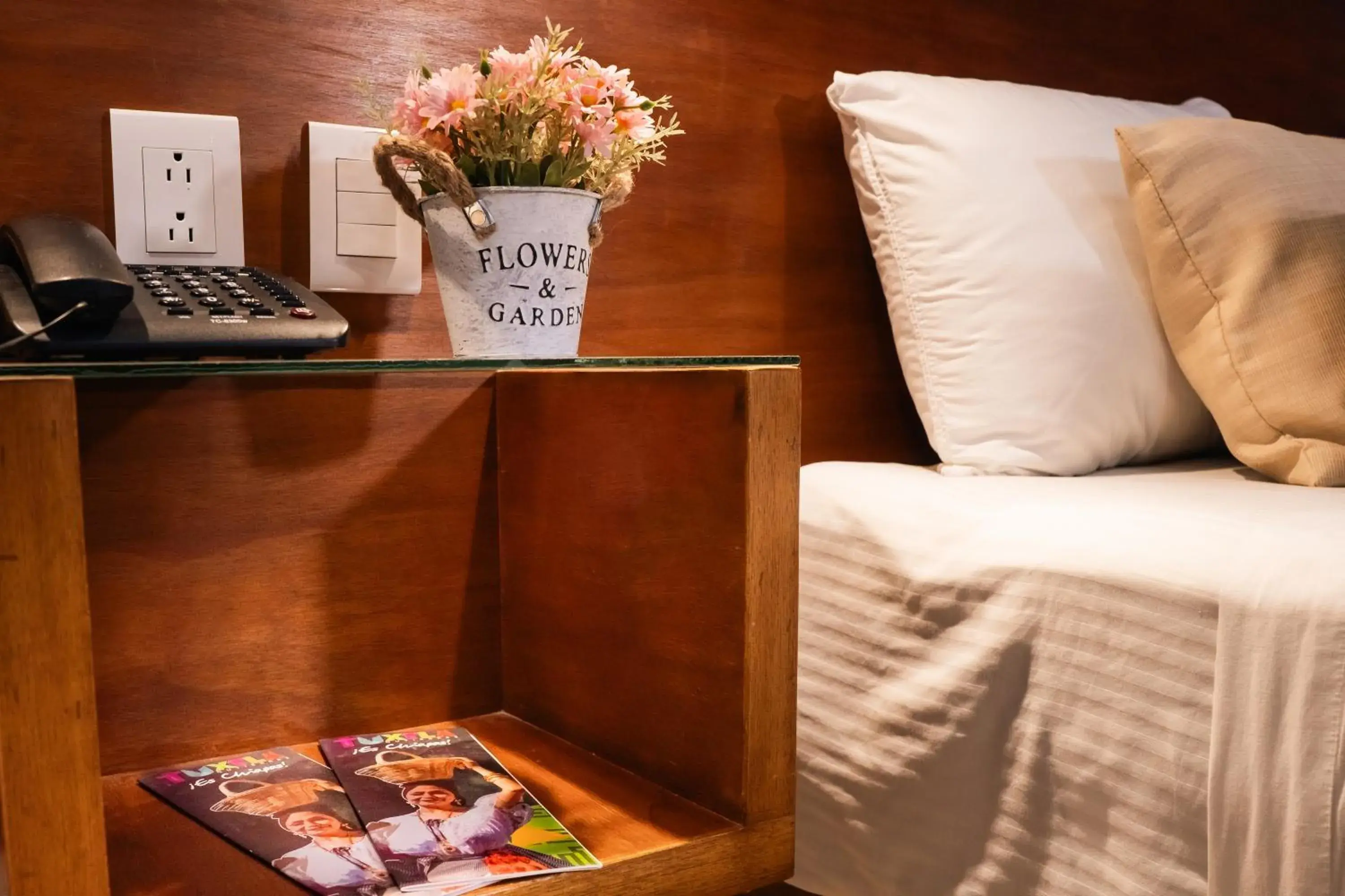 Bed in Hotel del Carmen, en el Centro- DESAYUNO Incluido ! Bed in Hotel del Carmen, en el Centro- DESAYUNO Incluido !