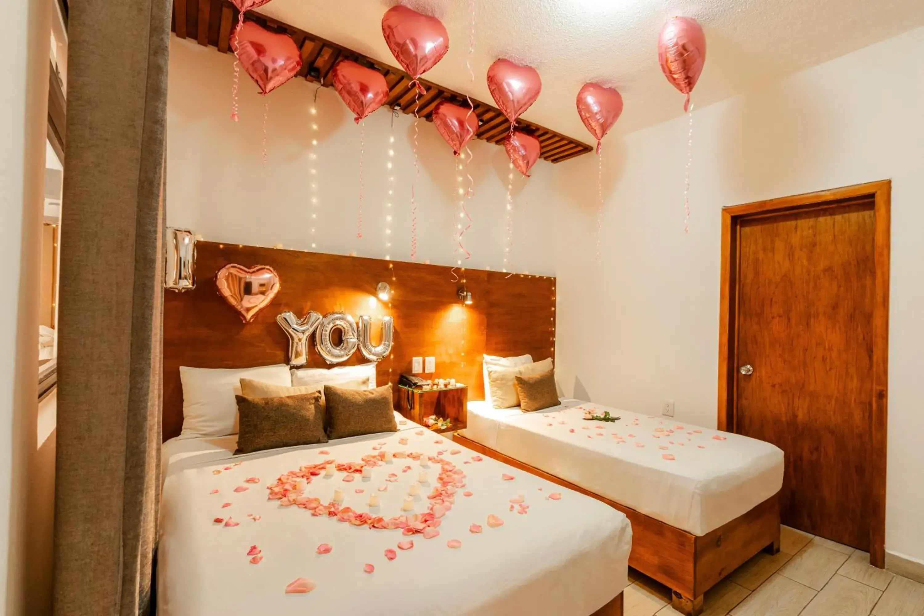 Bed in Hotel del Carmen, en el Centro- DESAYUNO Incluido ! Bed in Hotel del Carmen, en el Centro- DESAYUNO Incluido !