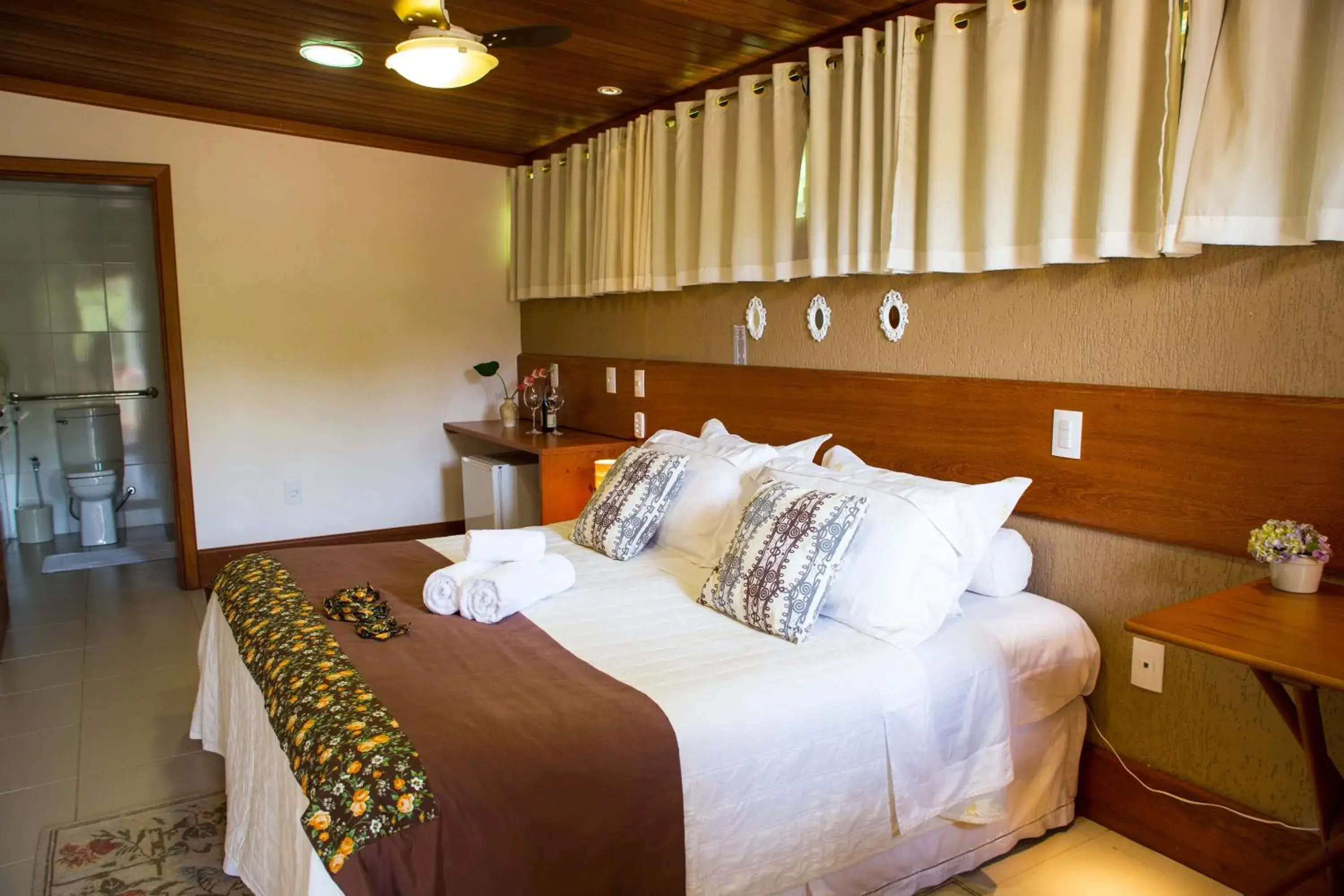 Double Room - Disability Access in Chez Domaine Pousada Organica Double Room - Disability Access in Chez Domaine Pousada Organica