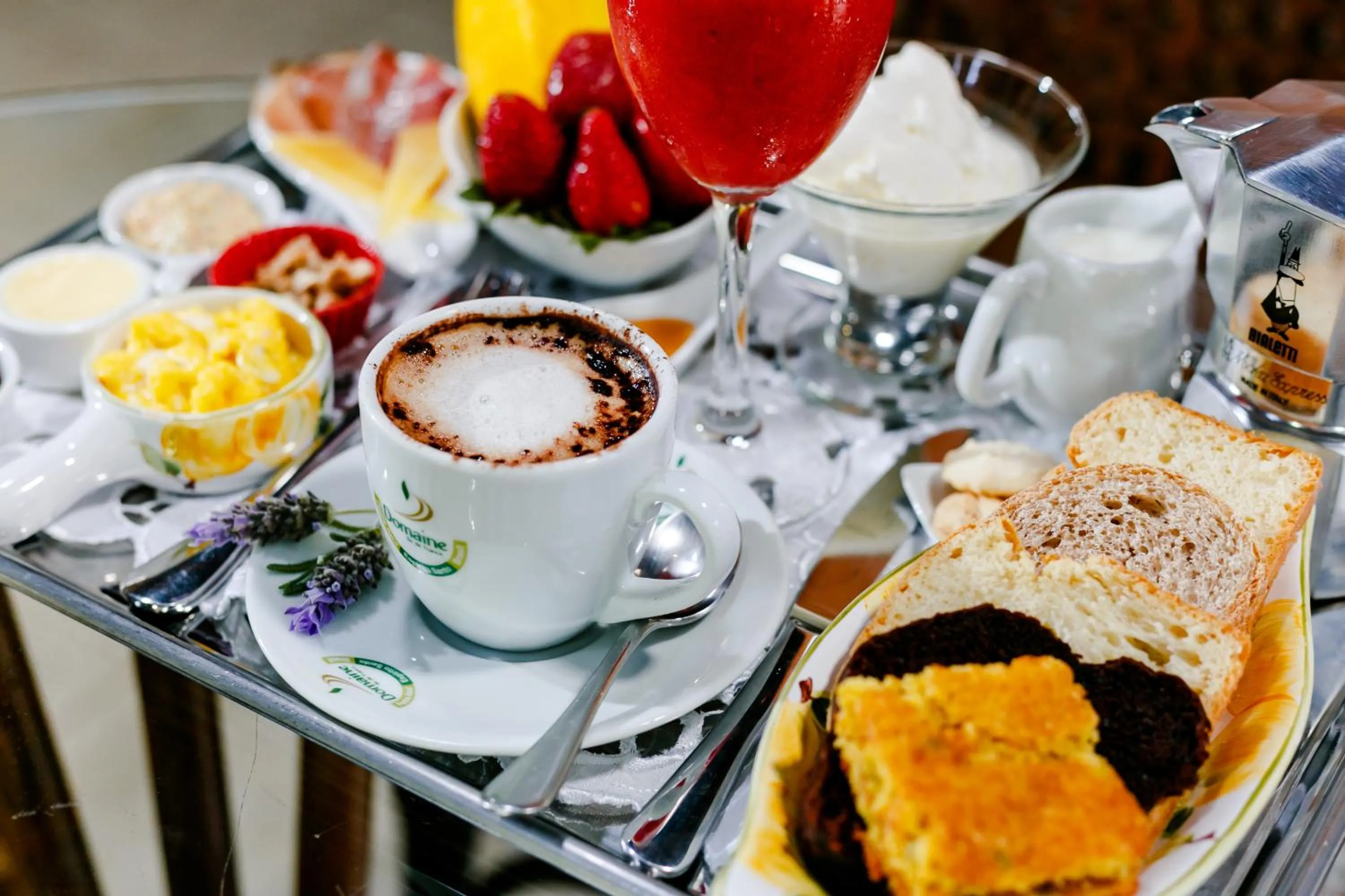 Restaurant/places to eat in Chez Domaine Pousada Organica