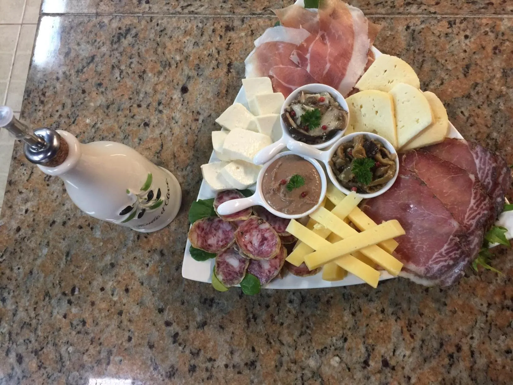 Restaurant/places to eat in Chez Domaine Pousada Organica