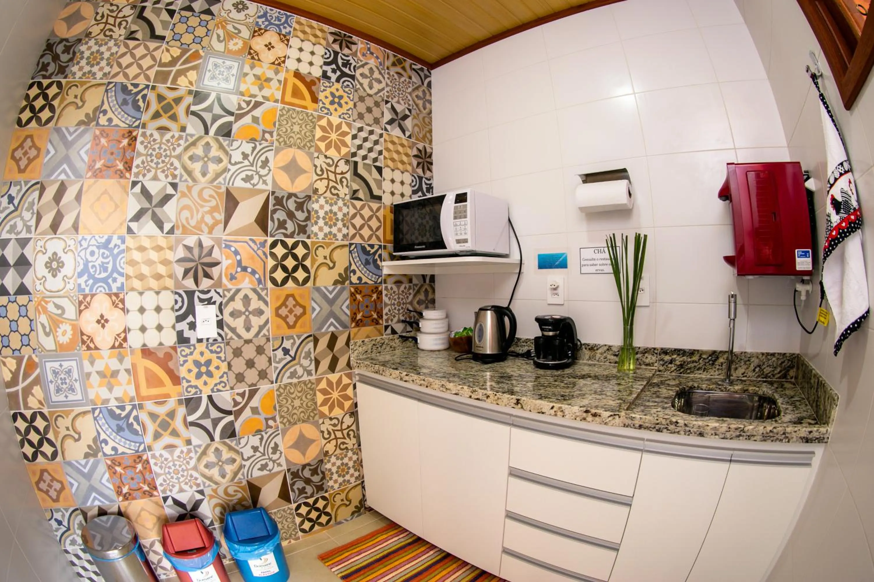 Kitchen or kitchenette in Chez Domaine Pousada Organica