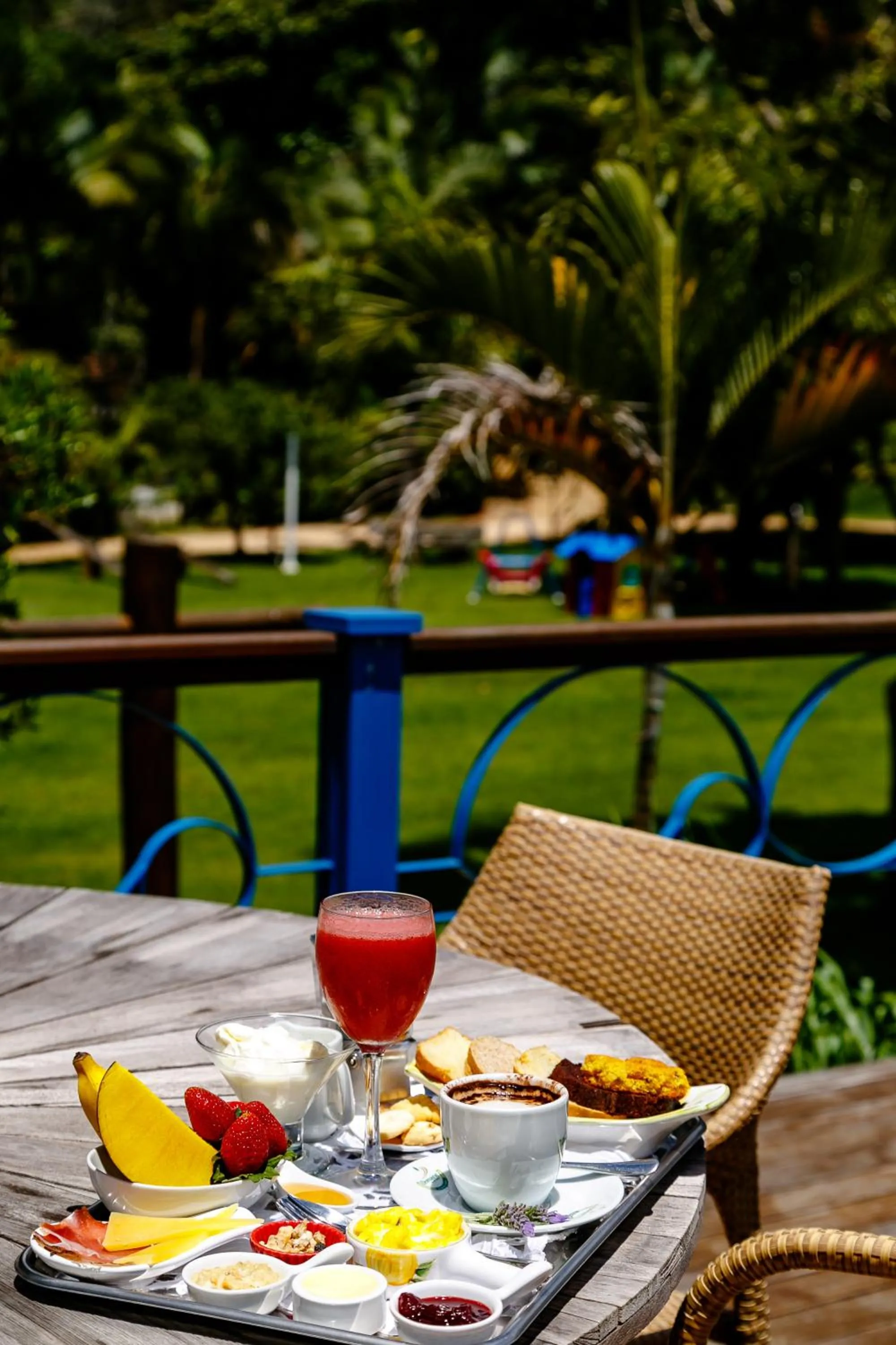 Restaurant/places to eat in Chez Domaine Pousada Organica