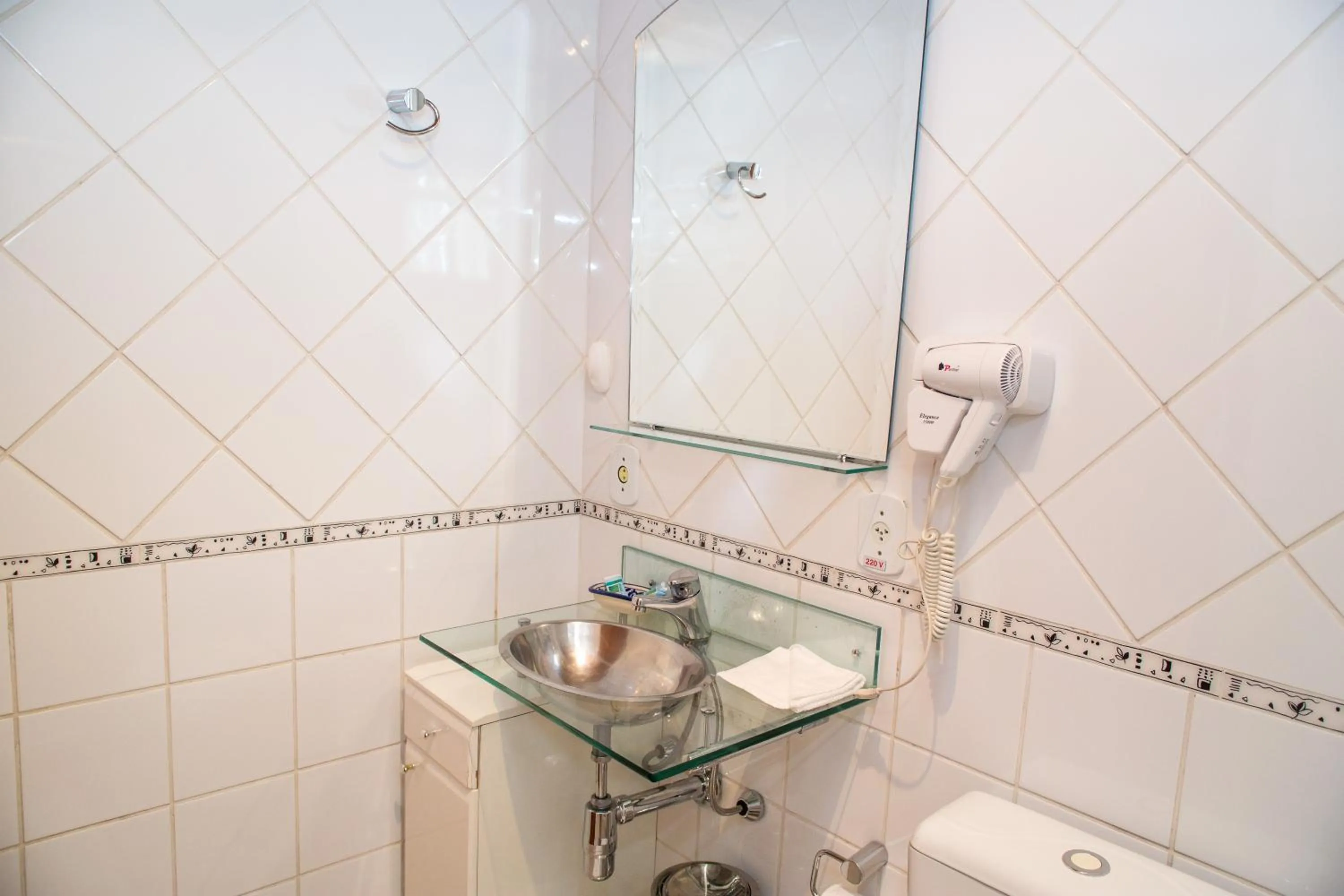 Toilet in Chez Domaine Pousada Organica