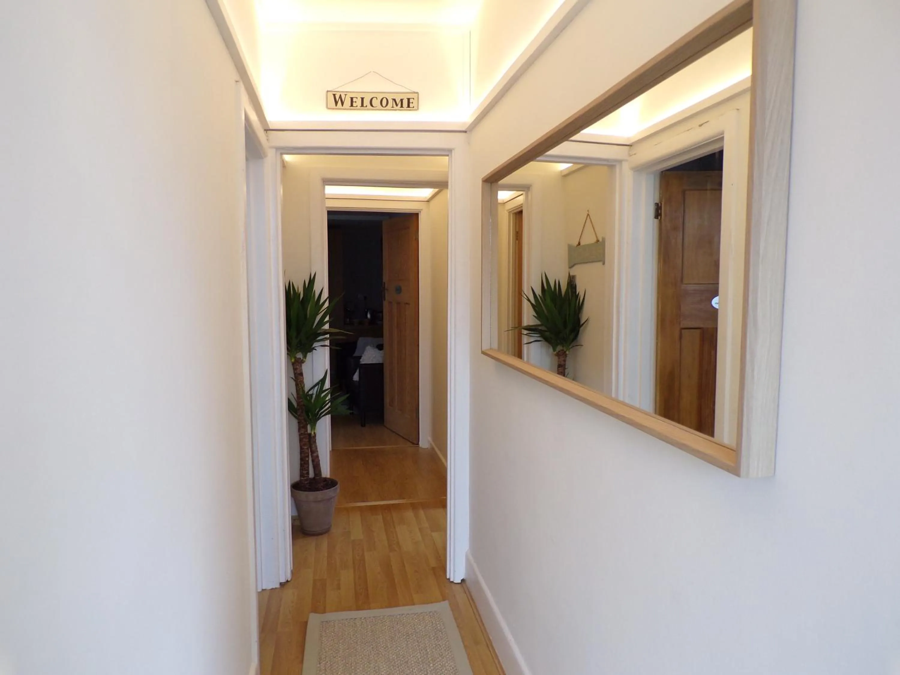 Lobby or reception in Coast 77 B&B