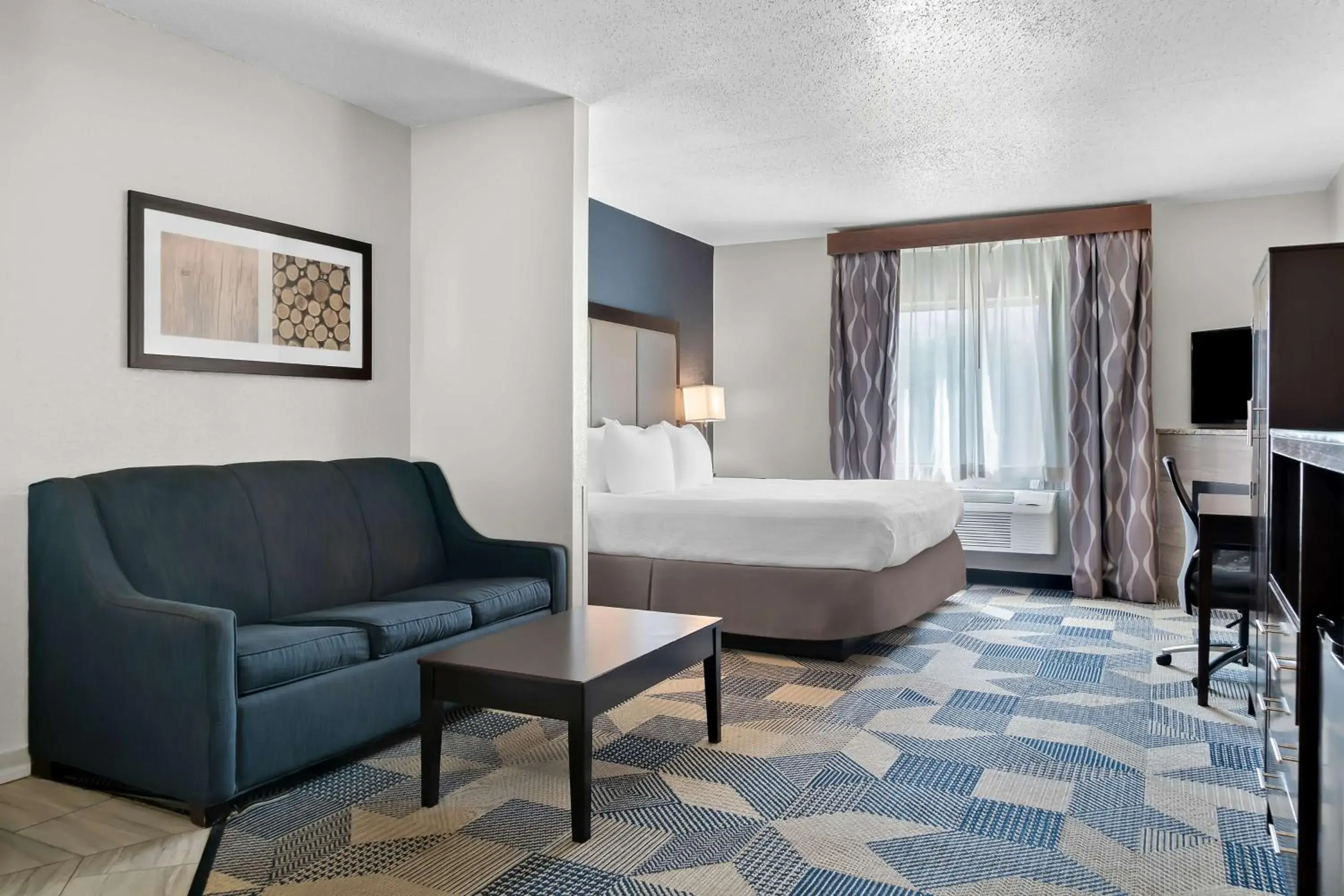 Bedroom, Bed in Best Western Plus Flint Airport Inn & Suites Bedroom, Bed in Best Western Plus Flint Airport Inn & Suites