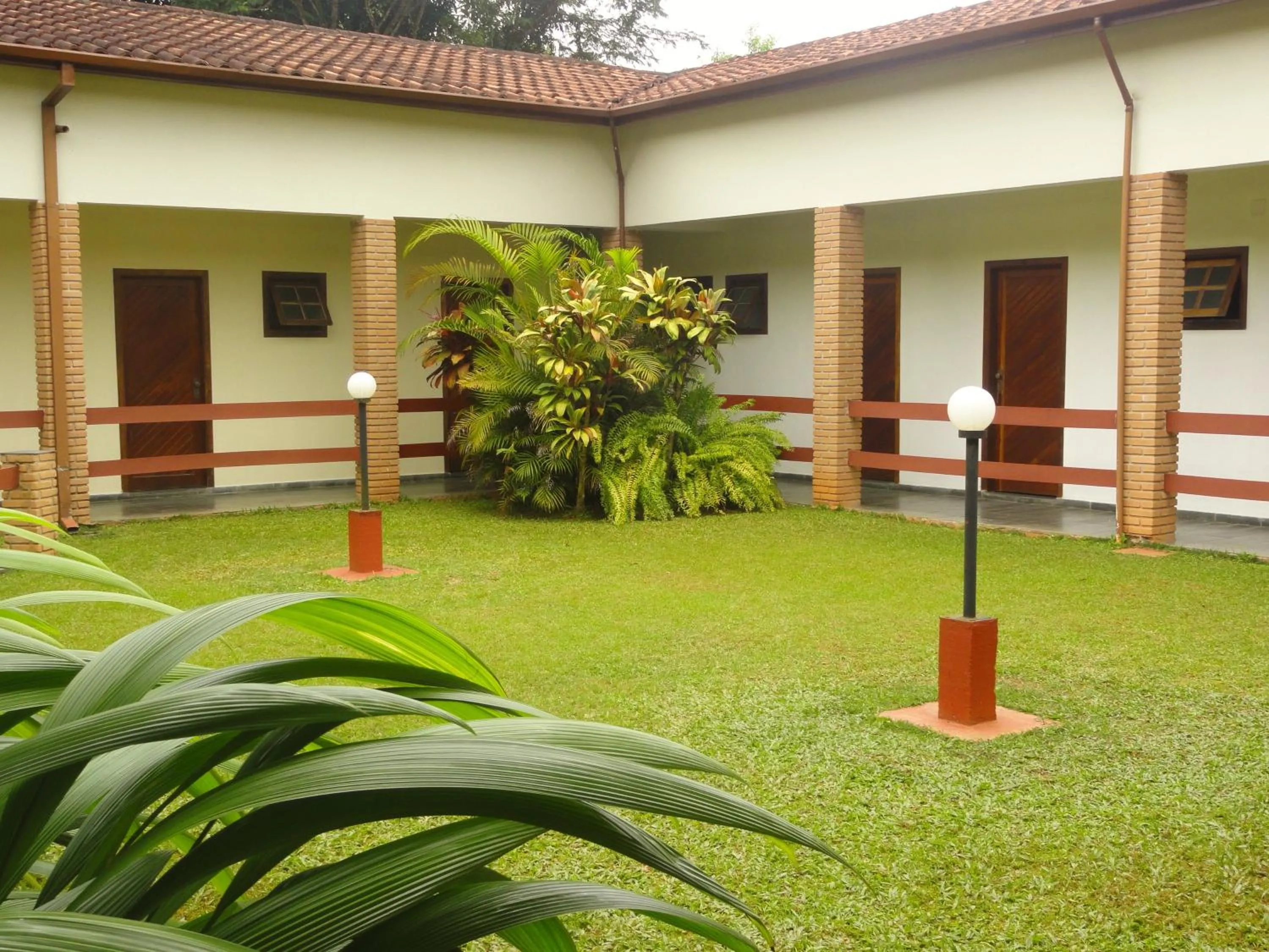Garden in Francis Hotel Pousada