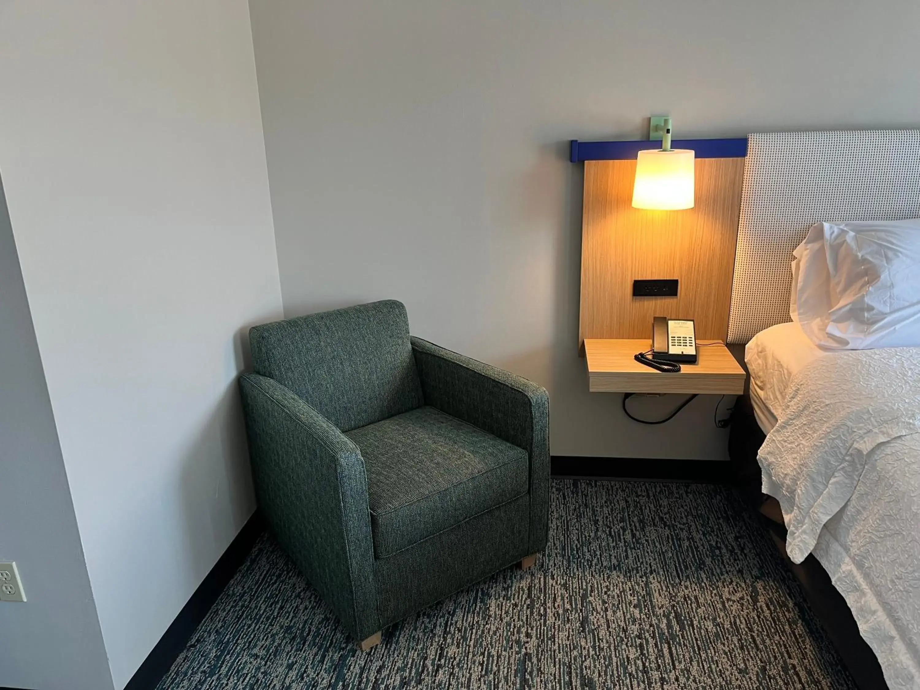 Deluxe King Studio in Tapa Hotel Inn & Suites Deluxe King Studio in Tapa Hotel Inn & Suites