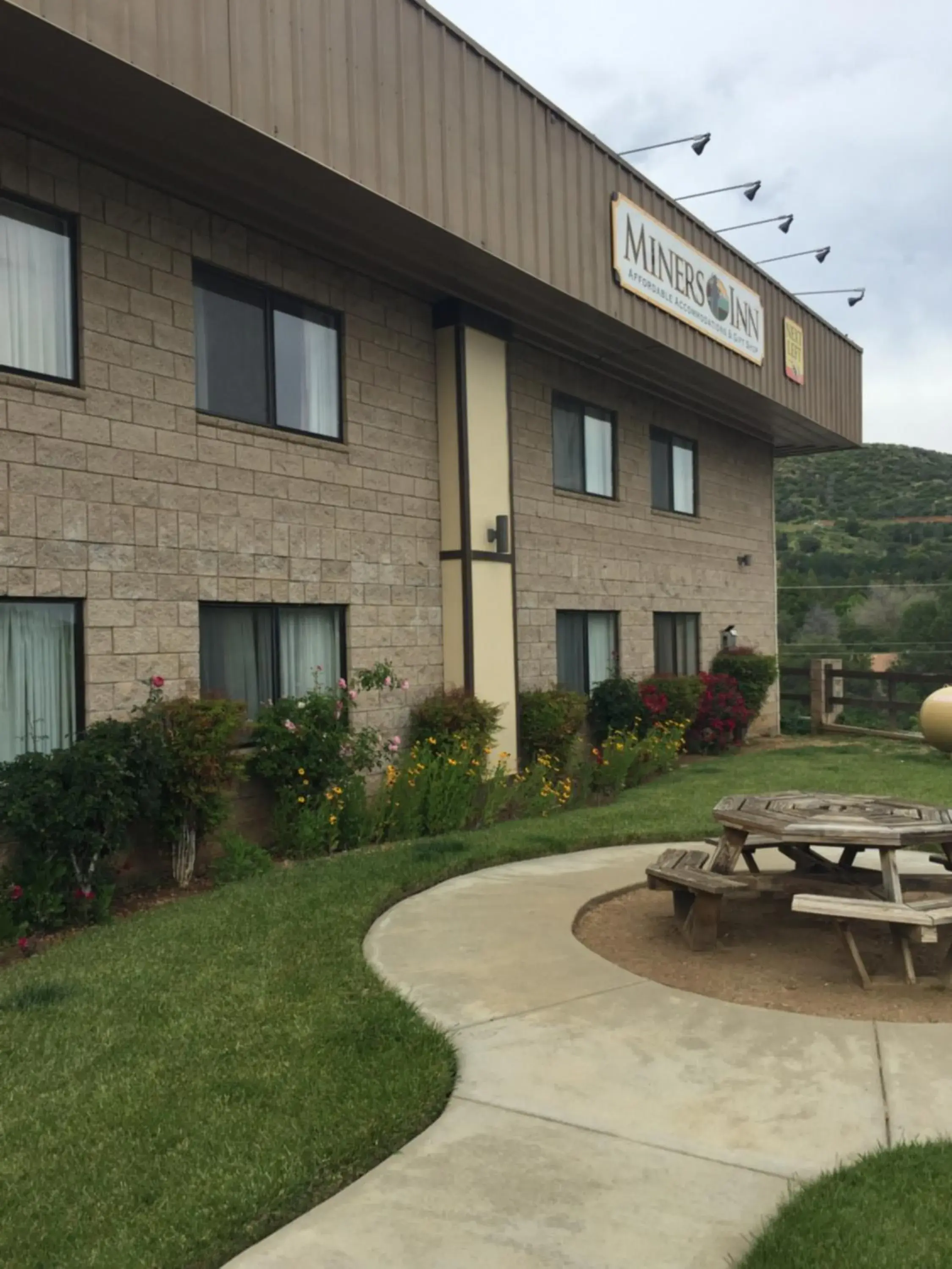 Facade/entrance in Miners Inn Facade/entrance in Miners Inn