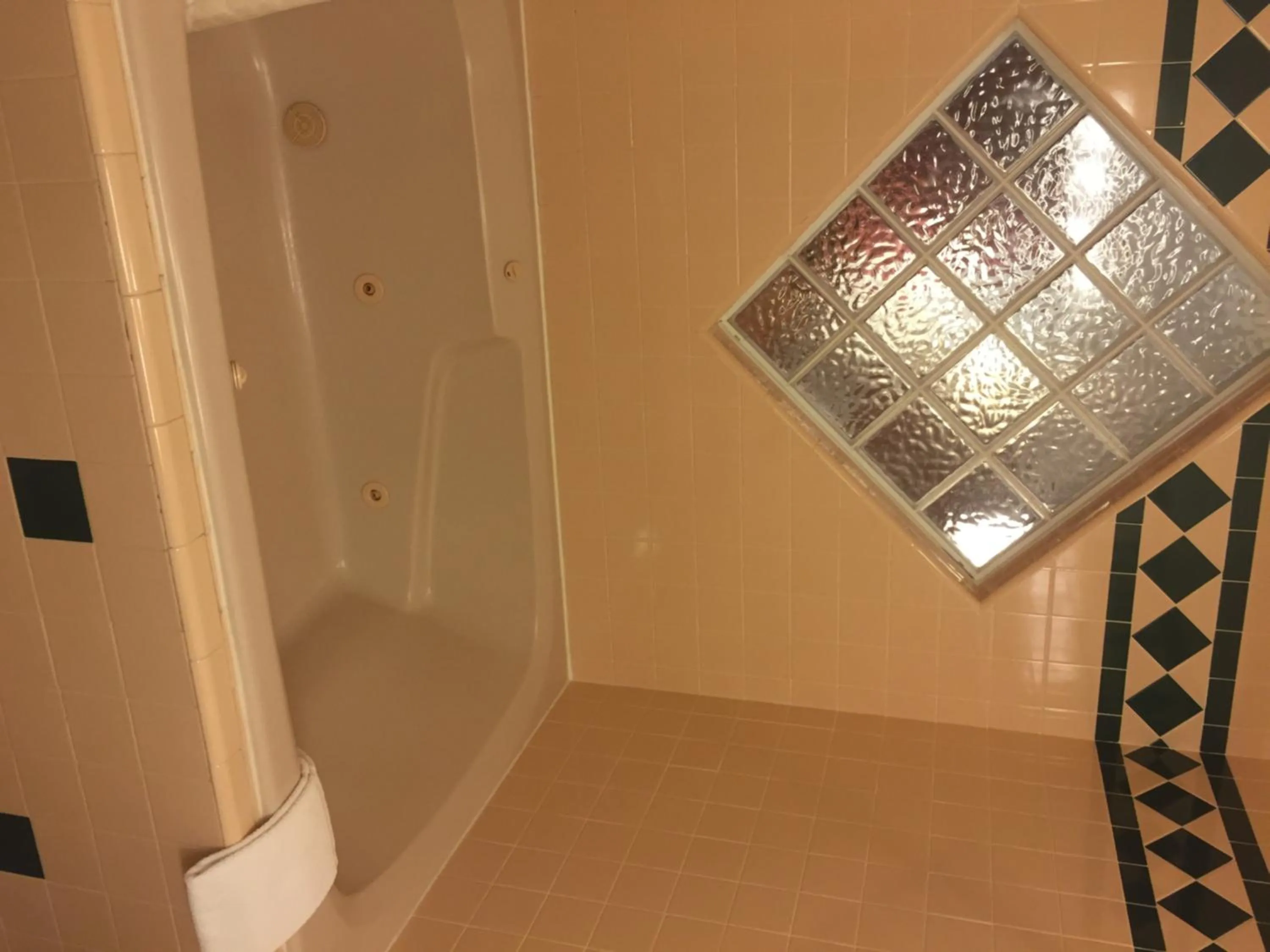 Bathroom in Miners Inn