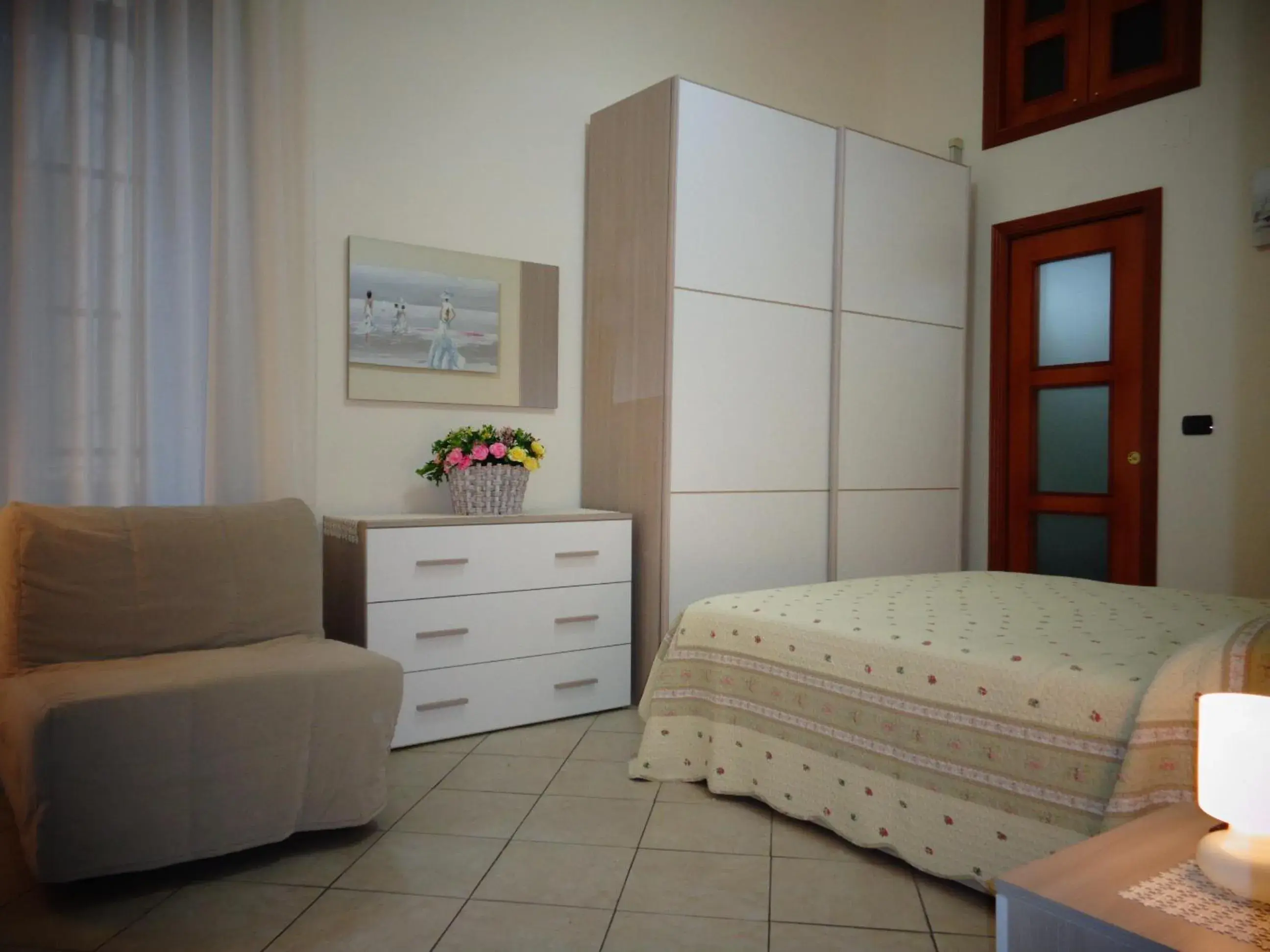 Comfort Triple Room with Shower in A Dream B&B Napoli Comfort Triple Room with Shower in A Dream B&B Napoli