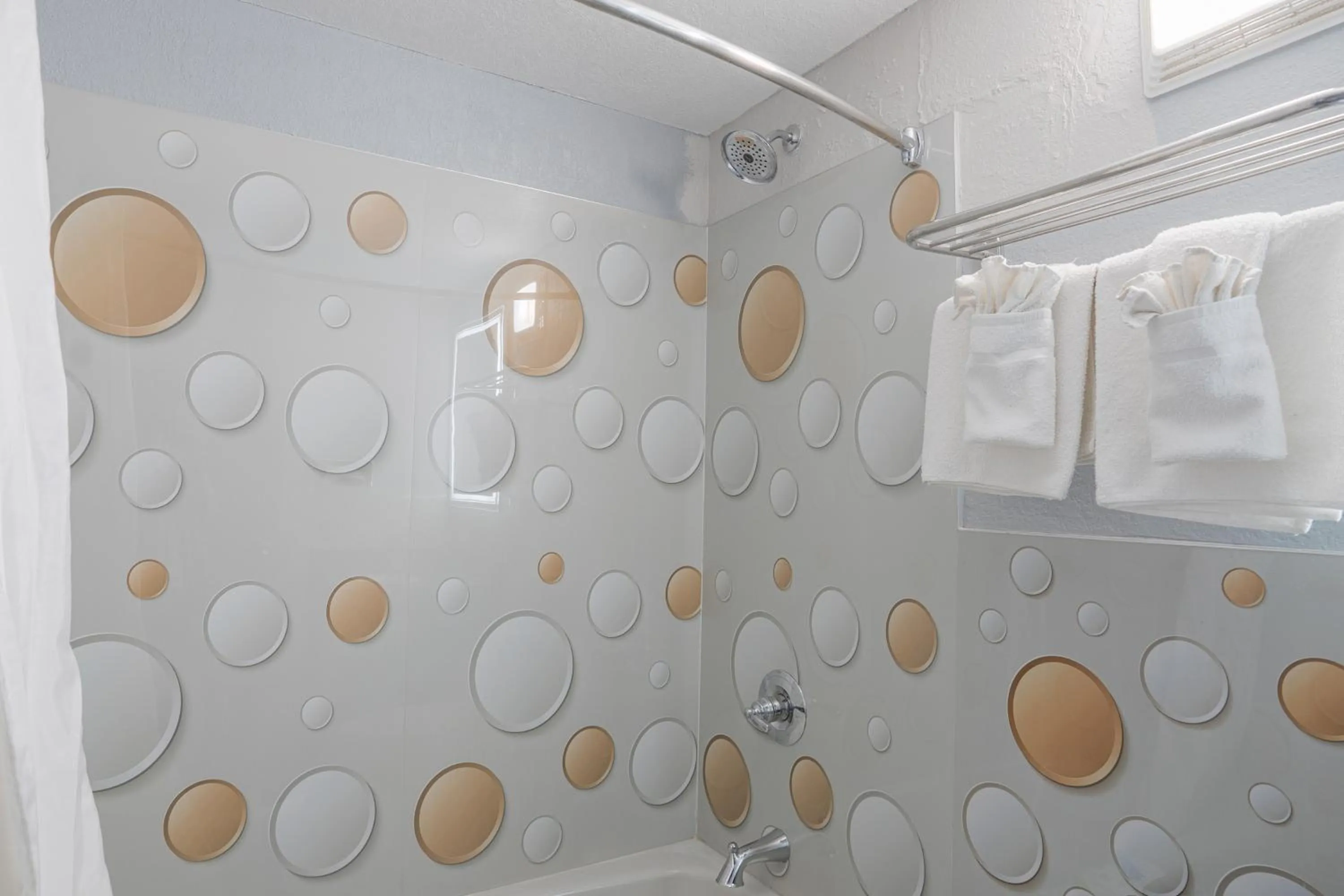 Bathroom in Executive Inn Owatonna Hwy 35