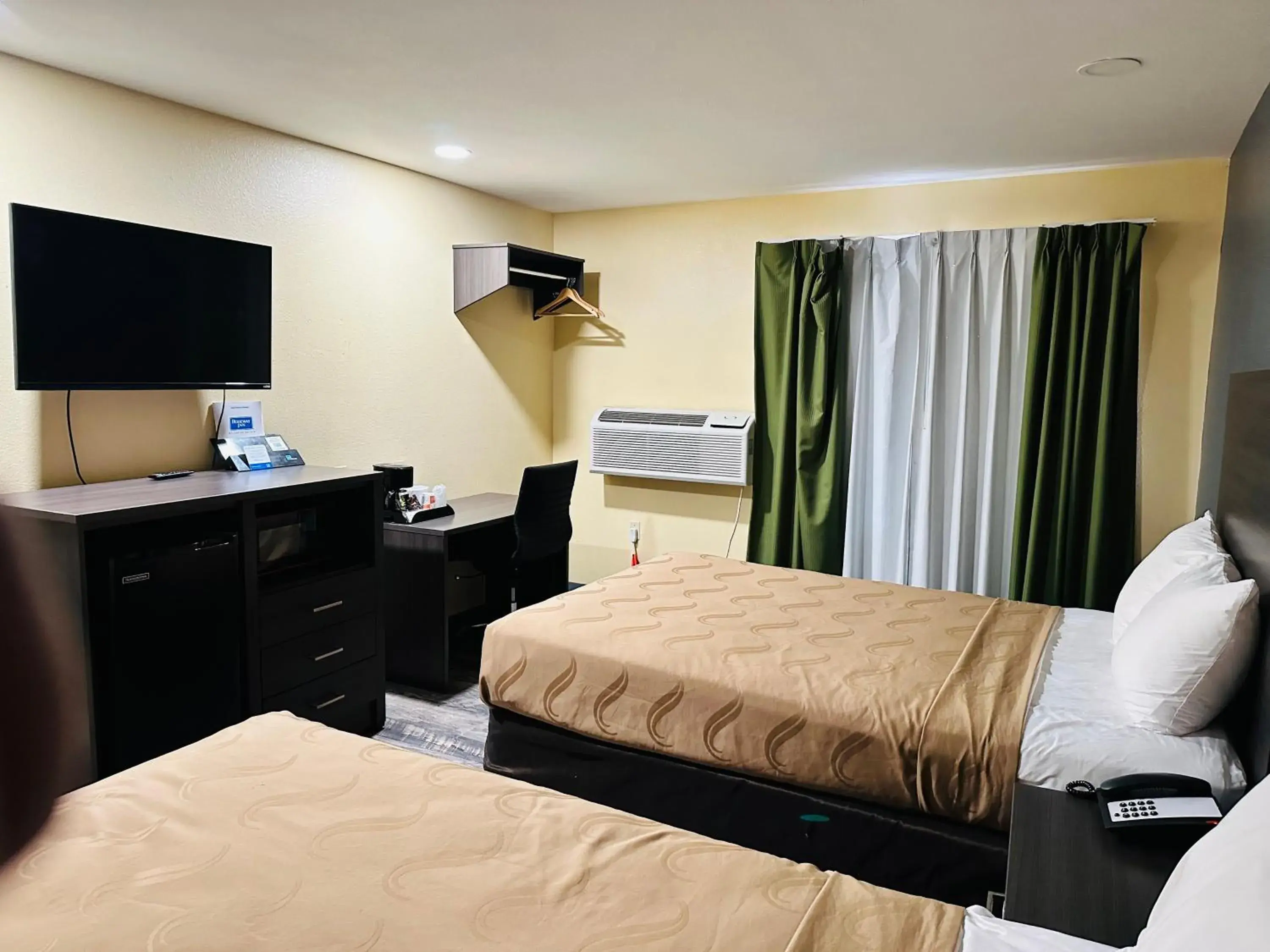 Bed in Rodeway Inn Winslow I-40 Bed in Rodeway Inn Winslow I-40