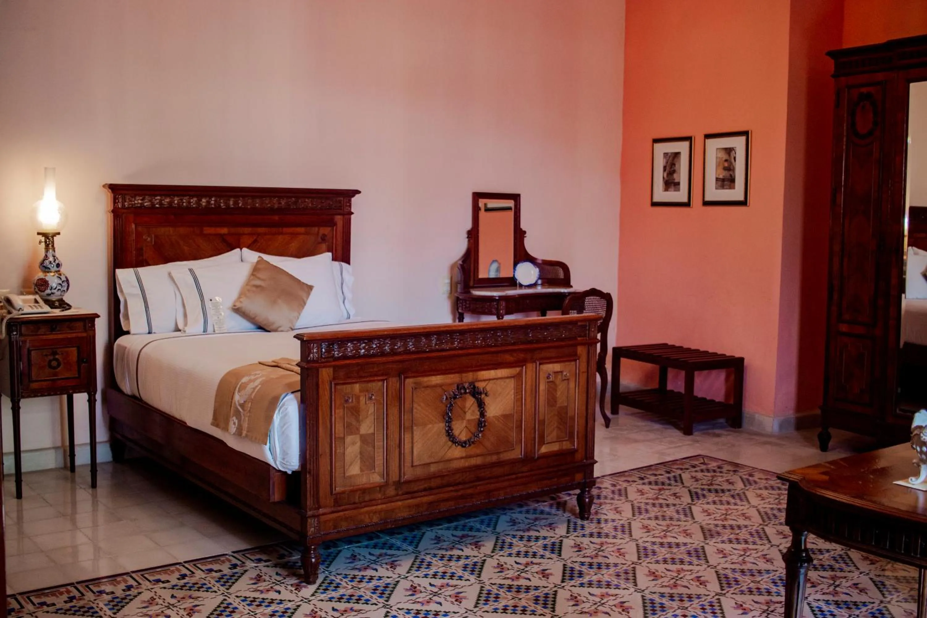 Bed in Hotel Boutique Casa Don Gustavo, Campeche