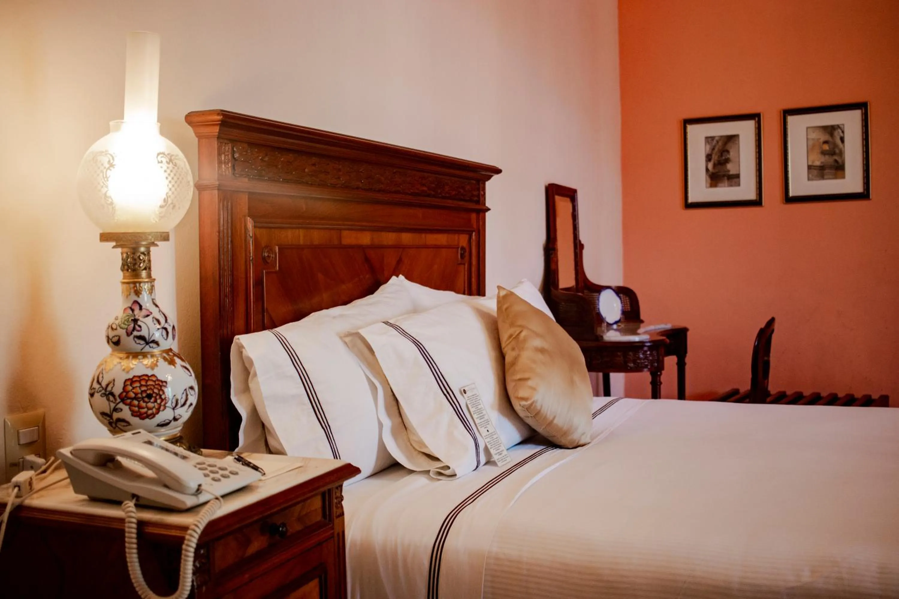 Bed in Hotel Boutique Casa Don Gustavo, Campeche