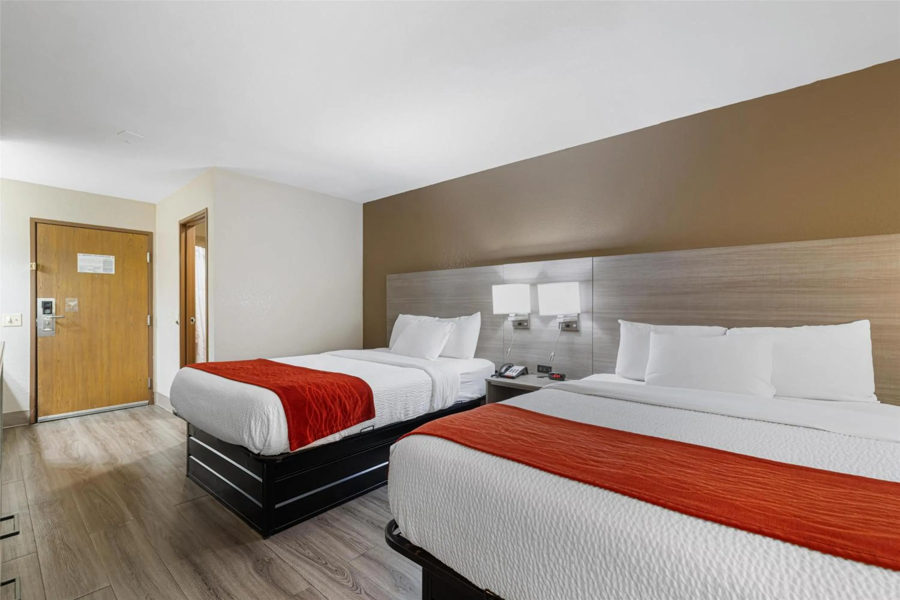 Bedroom, Bed in SureStay Plus Hotel by Best Western Kearney