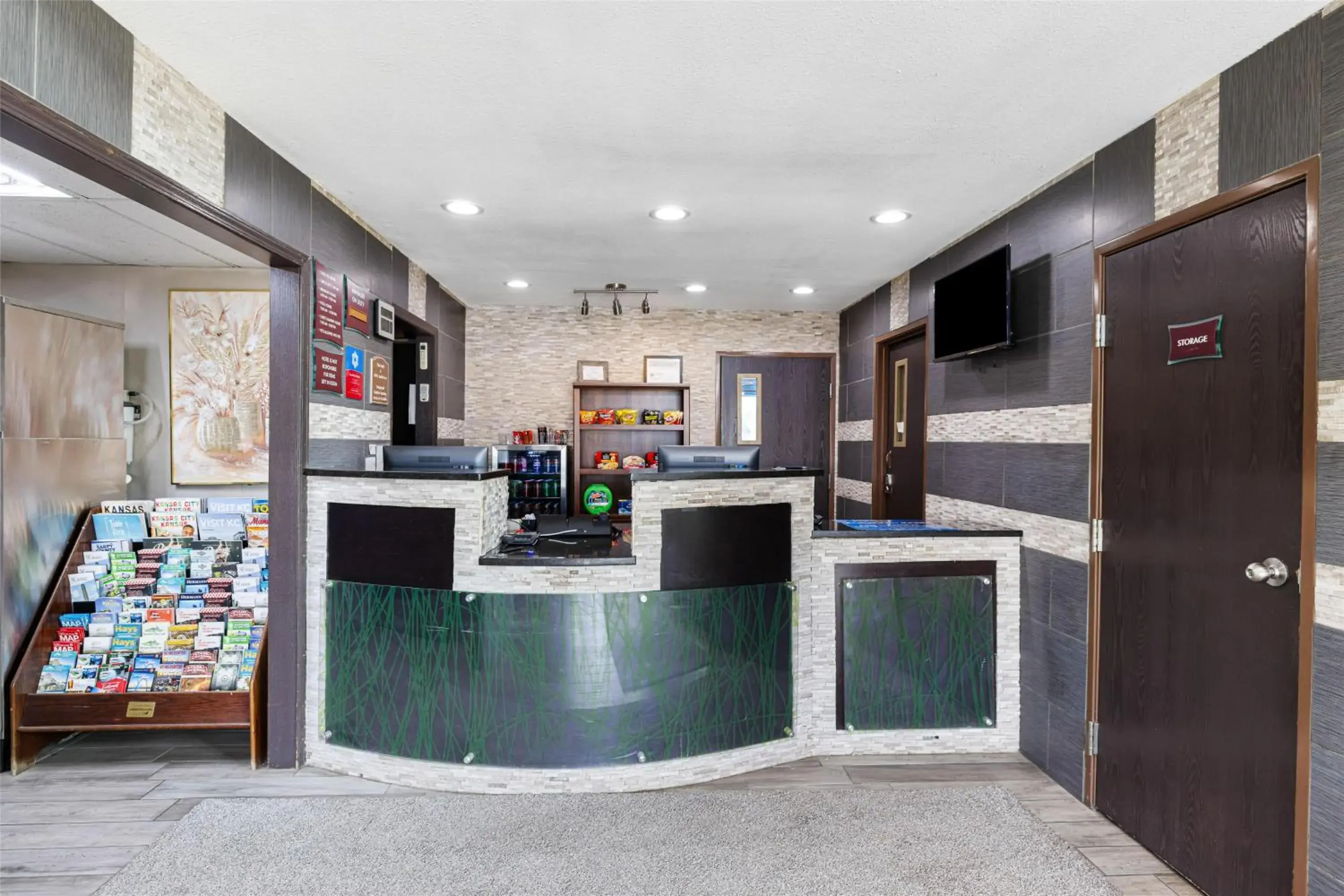 Lobby or reception in SureStay Plus Hotel by Best Western Kearney Lobby or reception in SureStay Plus Hotel by Best Western Kearney