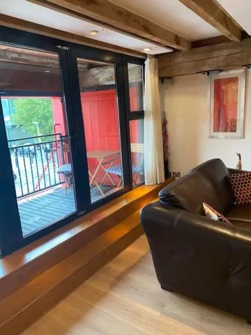 Apartment 3, Warehouse K