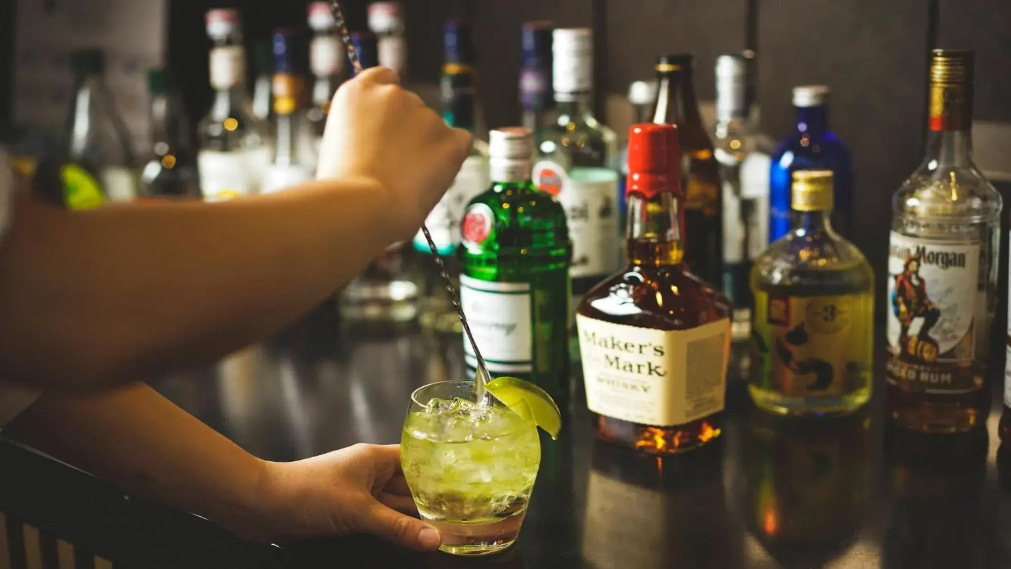 Lounge or bar in Oriental Hotel Okinawa Resort & Spa Lounge or bar in Oriental Hotel Okinawa Resort & Spa