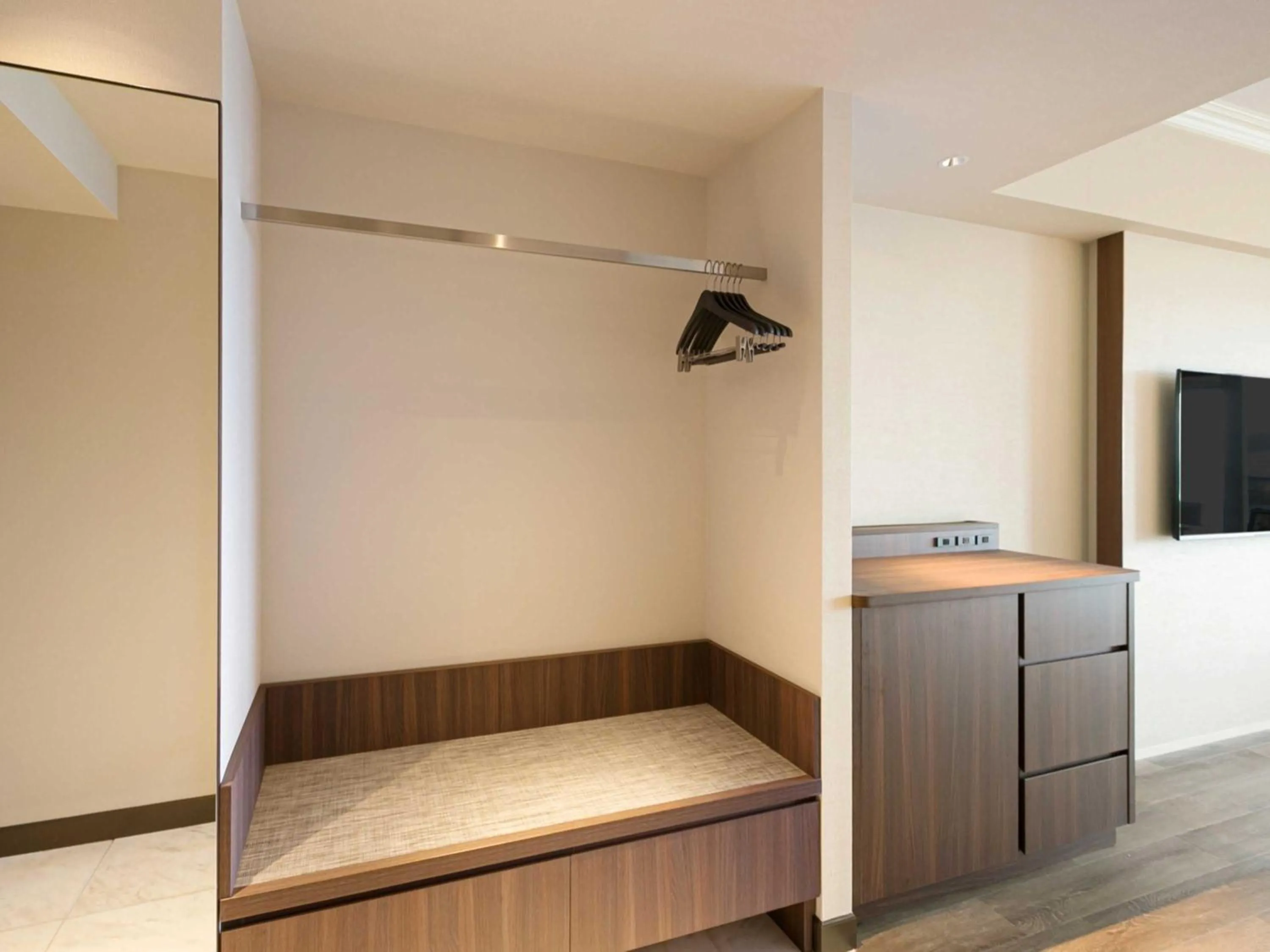 Activities, Bed in Oriental Hotel Okinawa Resort & Spa